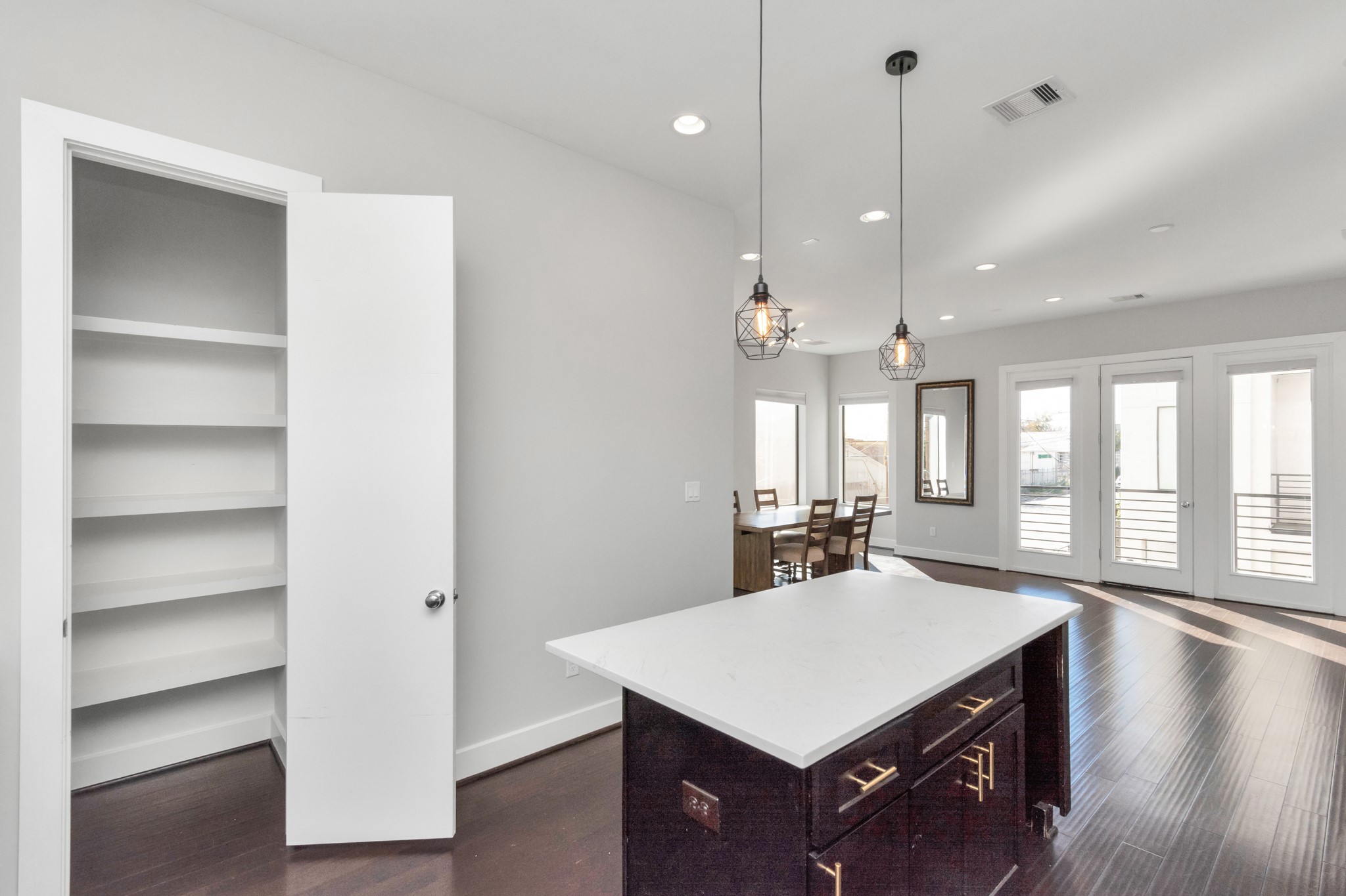 151 N Ennis Street Property Photo 19