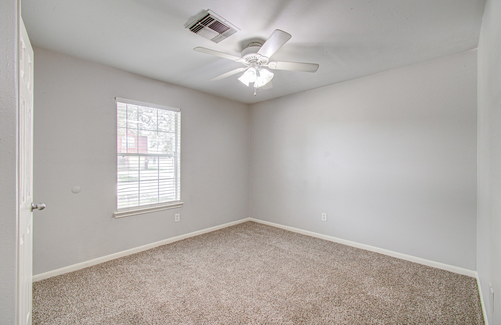 10434 Early Square Court Property Photo 5