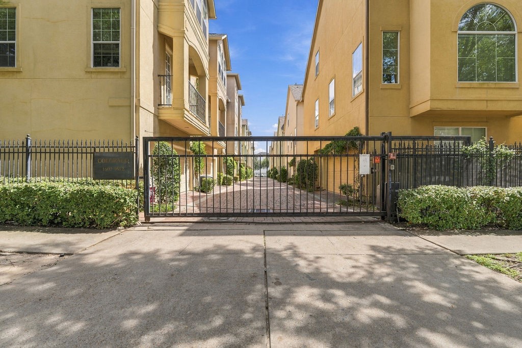 1602 A Colorado Street A Property Photo 2