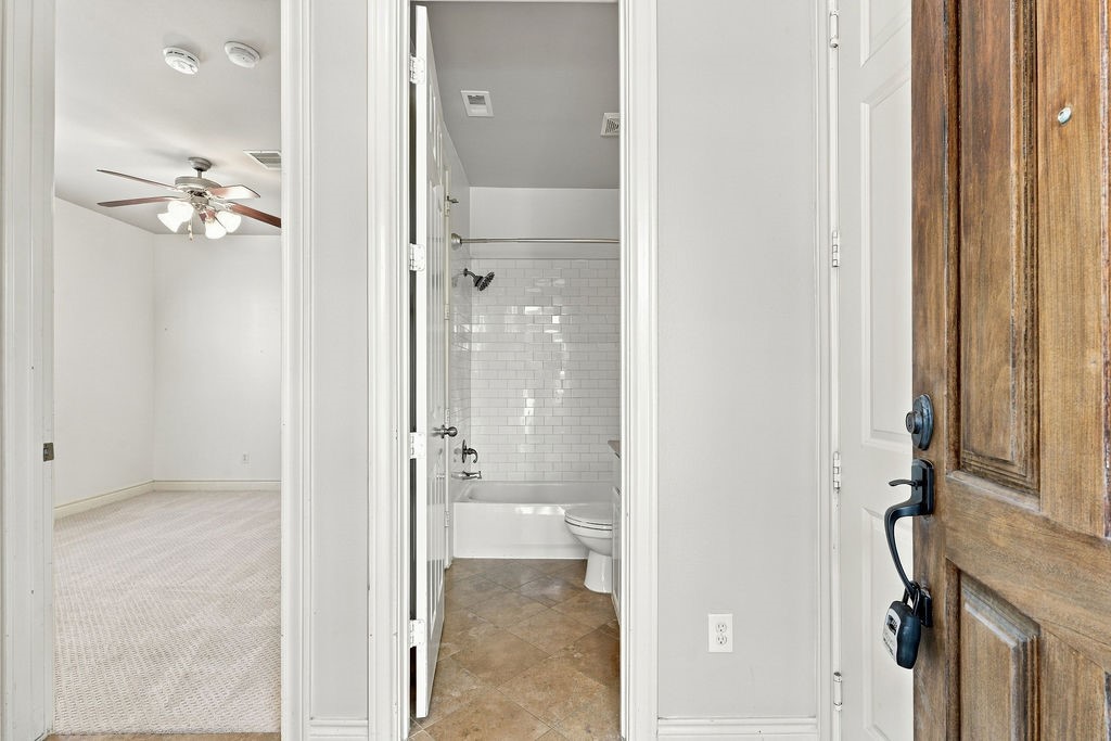 1602 A Colorado Street A Property Photo 8