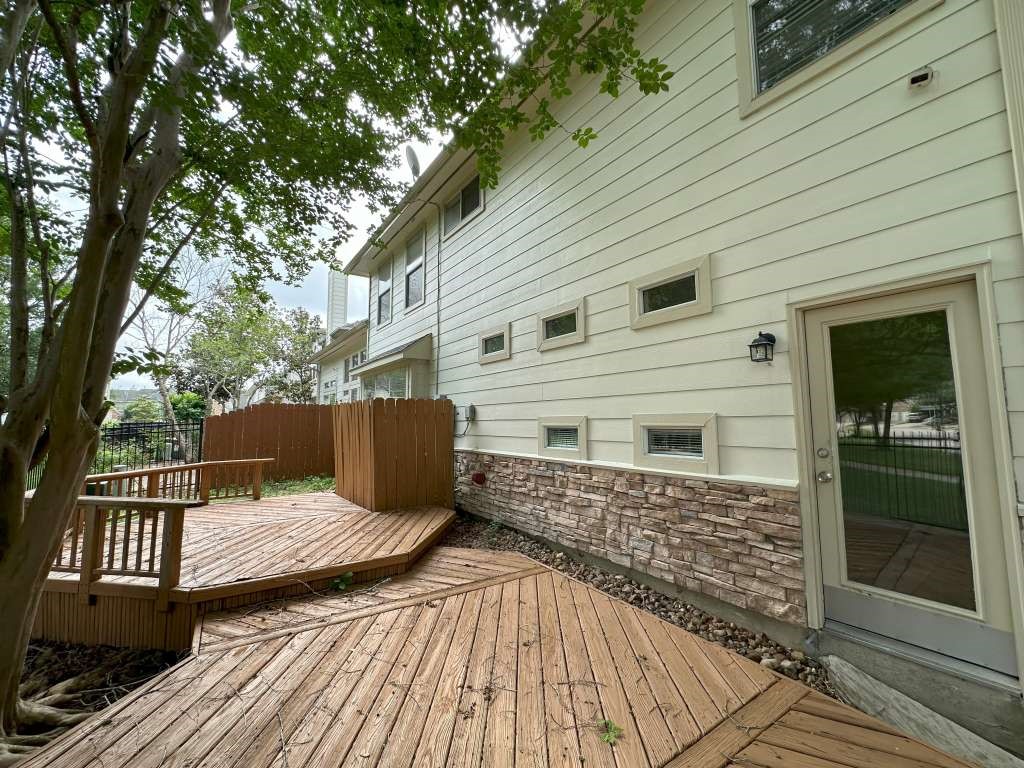 7203 Welshwood Lane Property Photo 24
