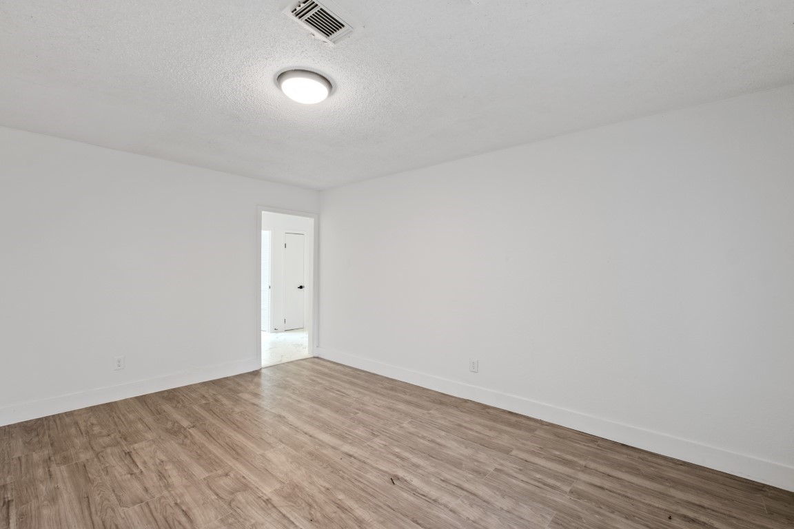 2217 Meadow Lane Property Photo 10