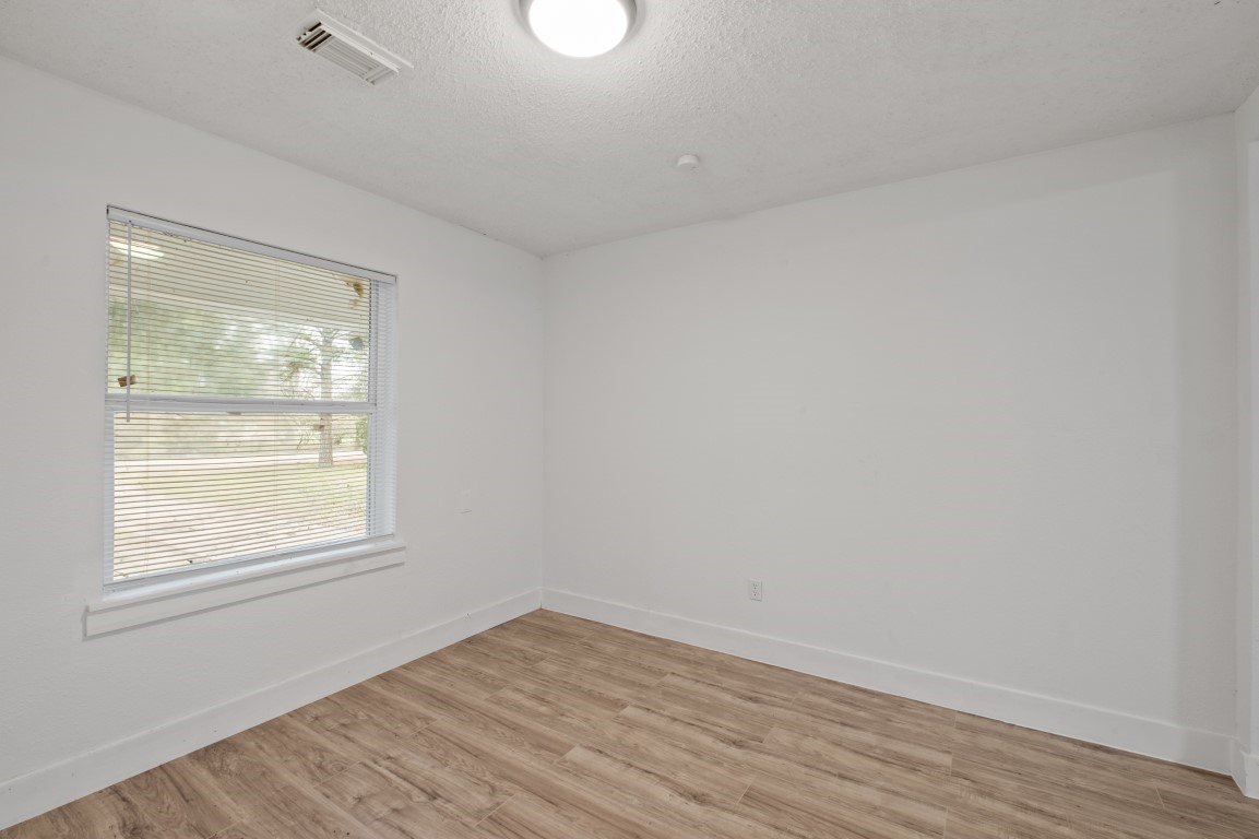 2217 Meadow Lane Property Photo 13