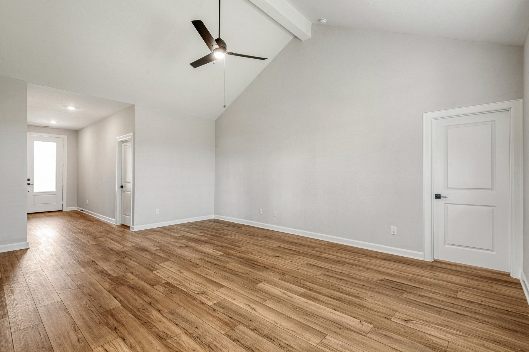 15650 Honey Cove Drive Property Photo 4