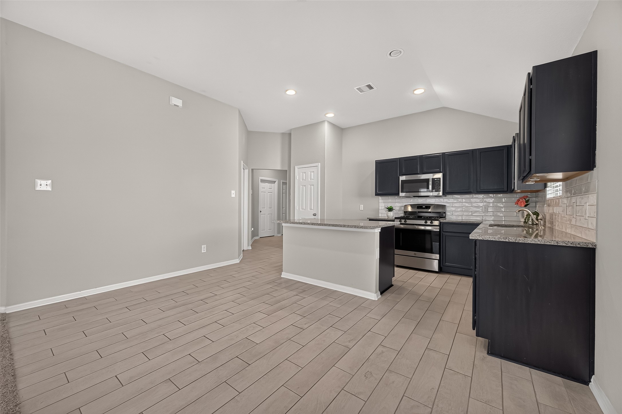 2122 Artic Loon Drive Property Photo 18