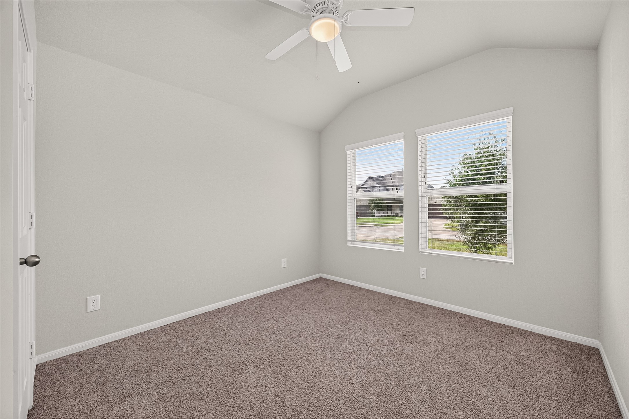 2122 Artic Loon Drive Property Photo 19