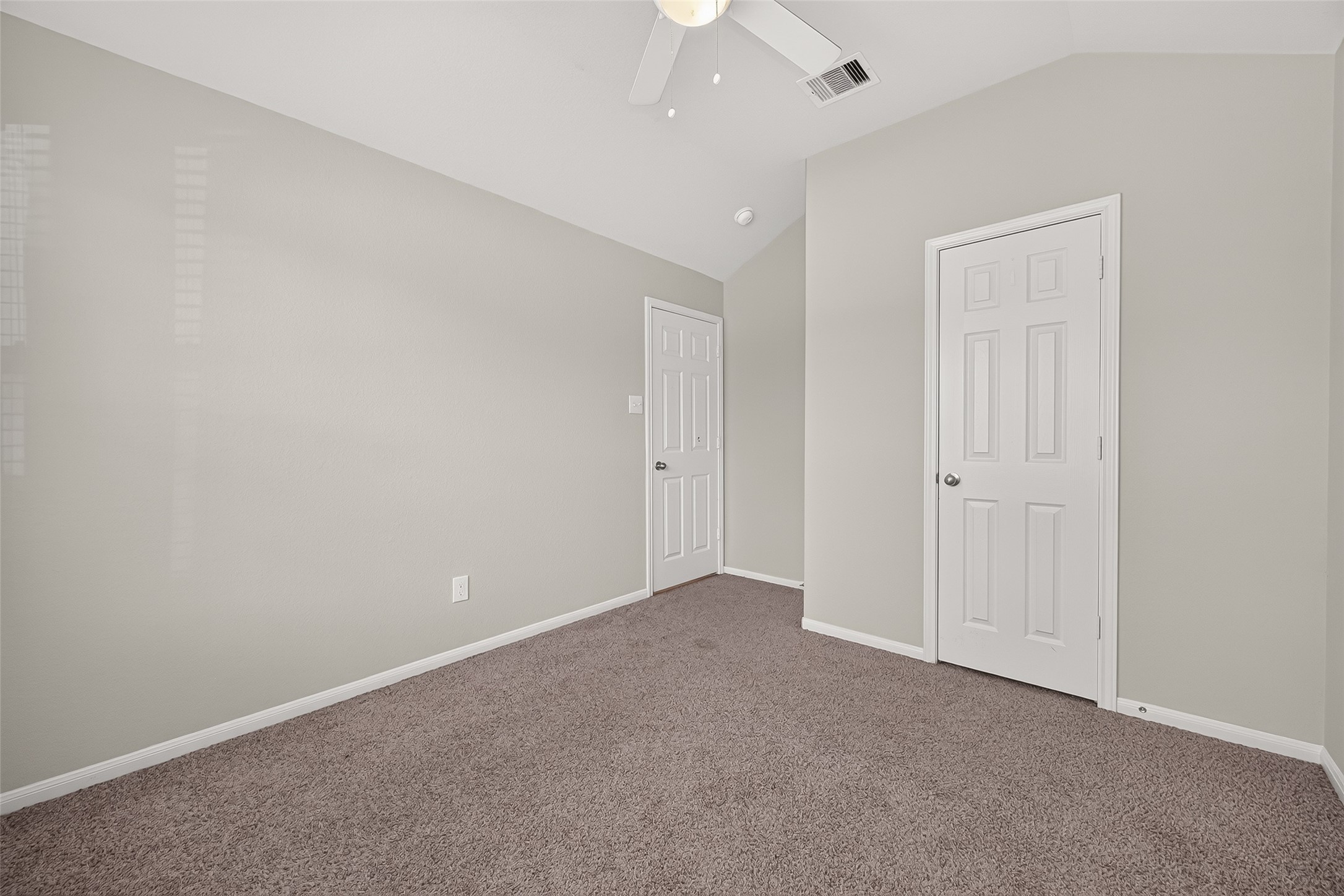 2122 Artic Loon Drive Property Photo 20
