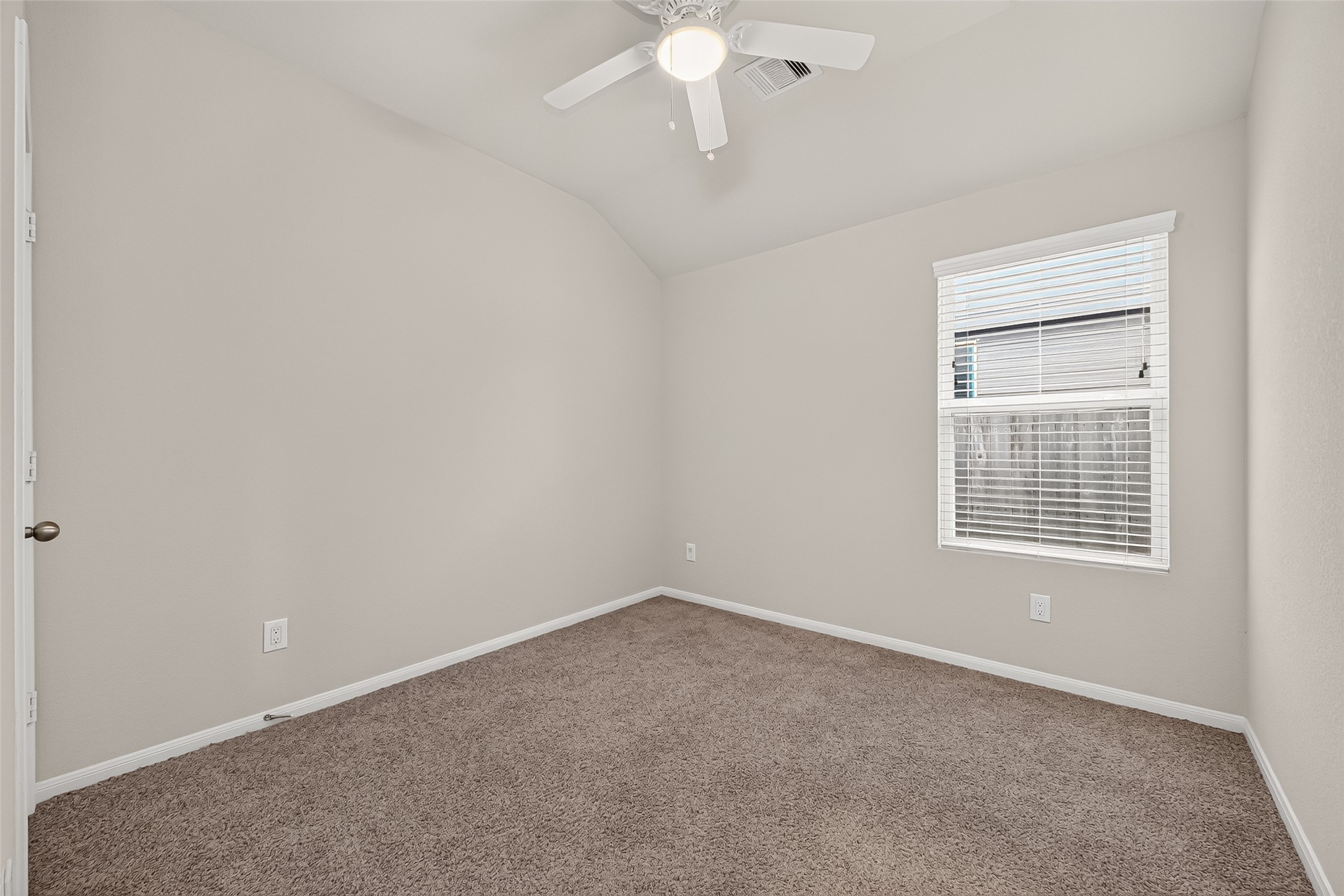 2122 Artic Loon Drive Property Photo 24