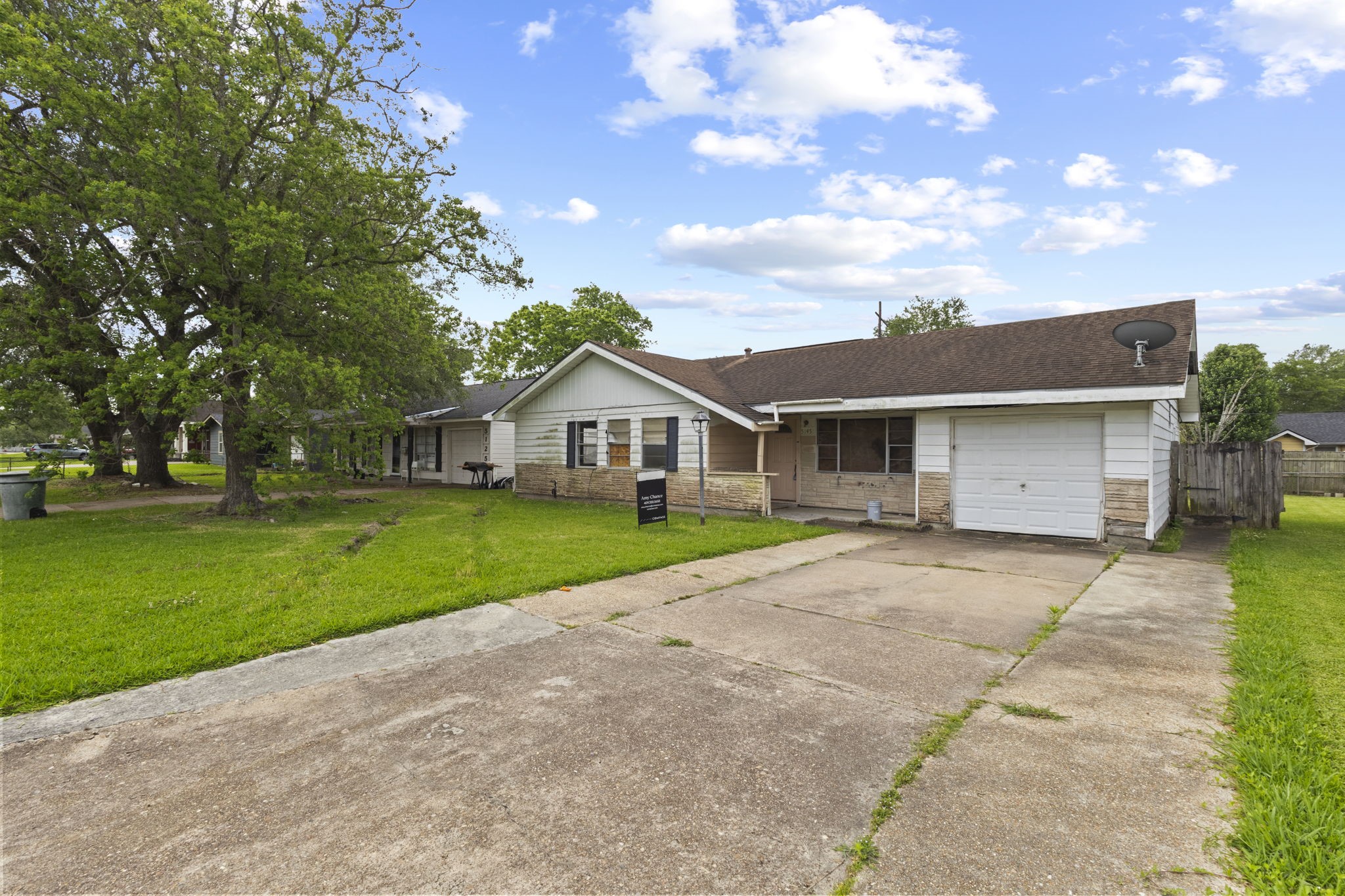 5145 Raleigh Drive Property Photo 3