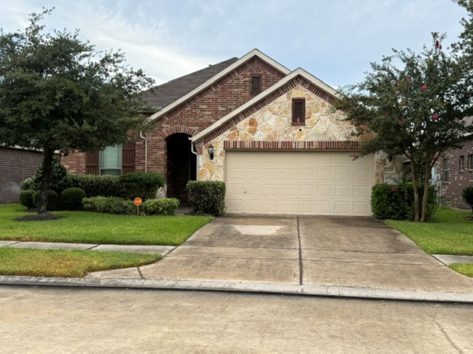 21353 Kings Guild Lane Property Photo