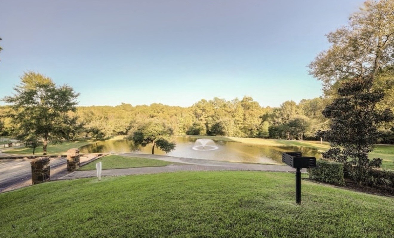 7389 Teaswood Drive Property Photo 14