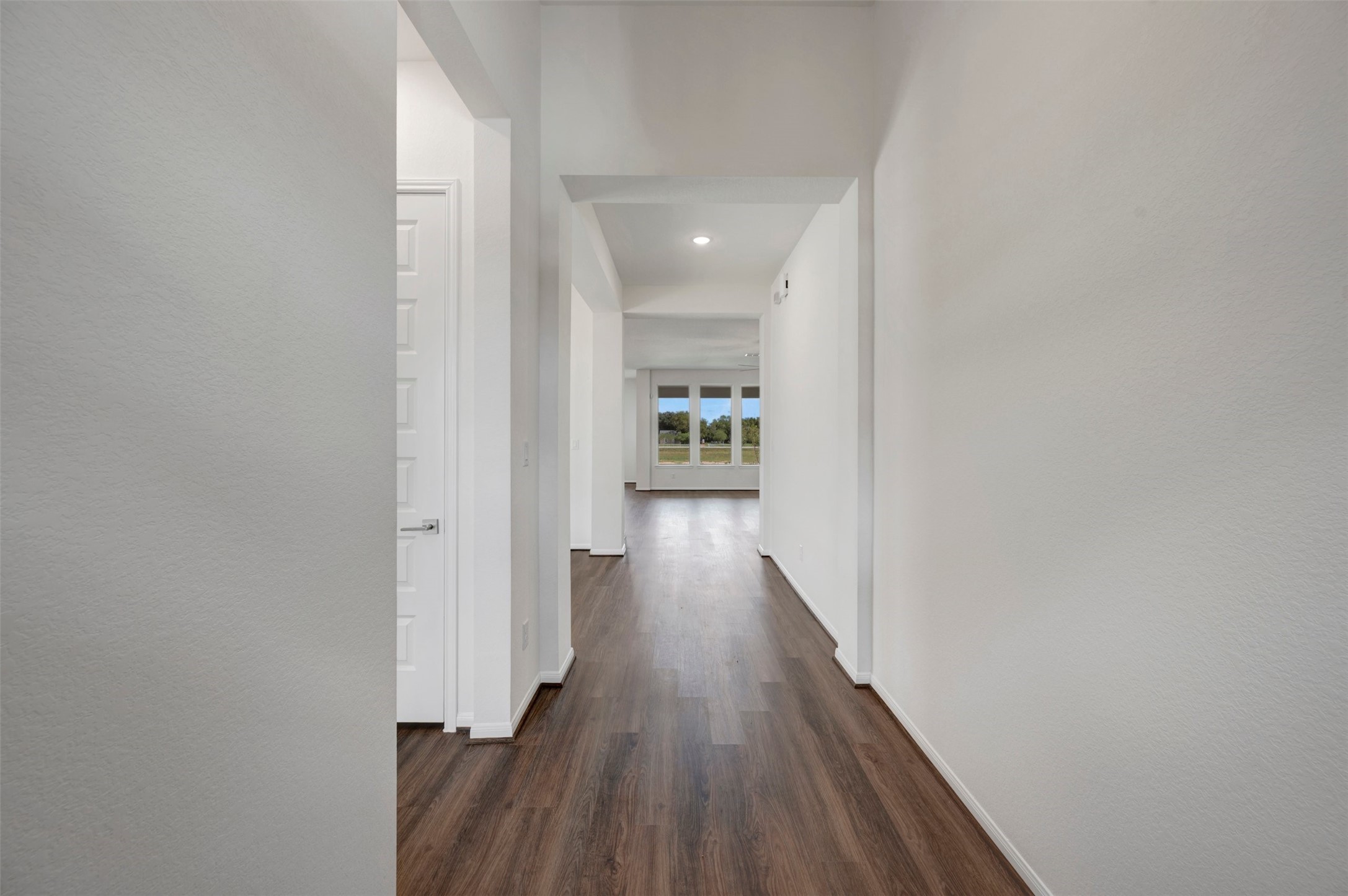 6815 Allens Landing Property Photo 4