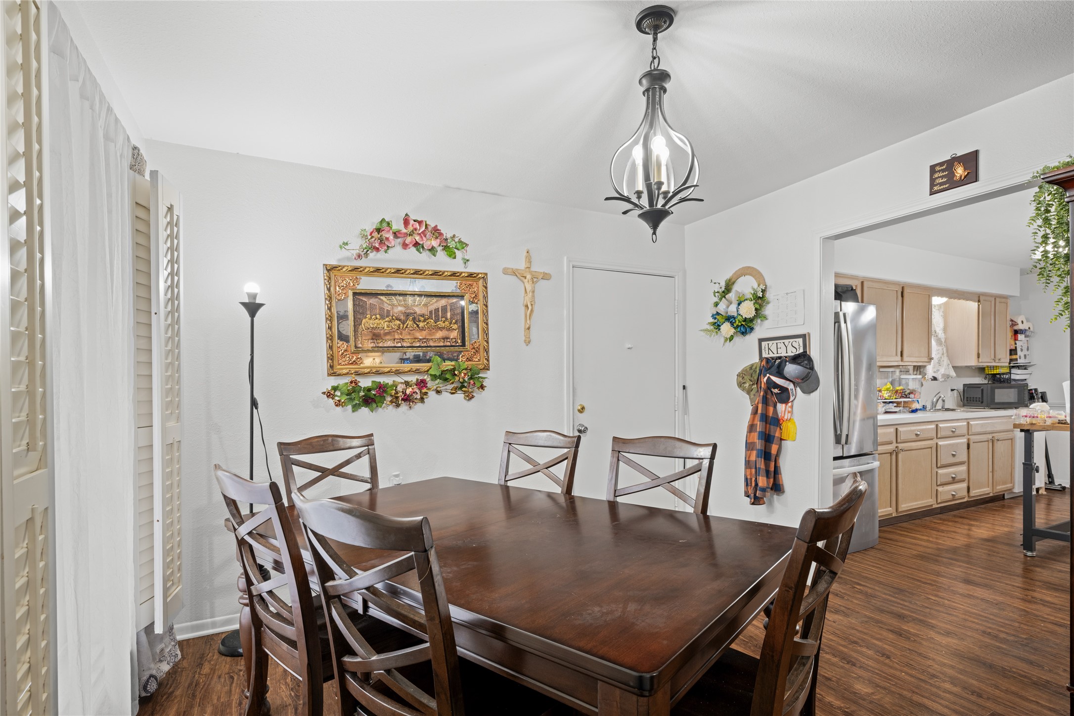 417 S Faires Property Photo 12