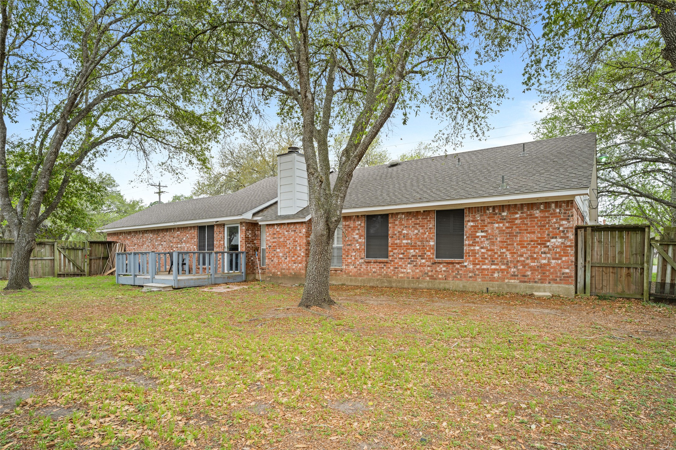 417 S Faires Property Photo 22