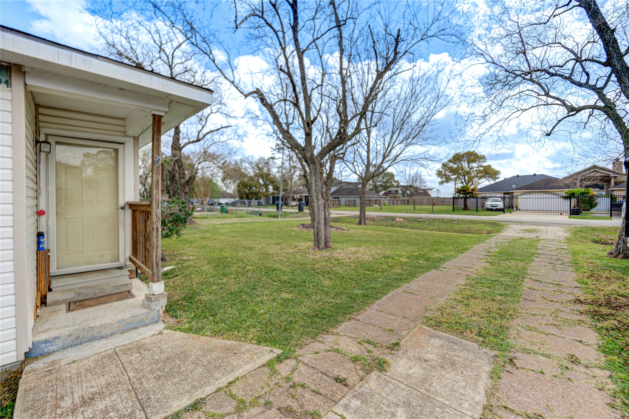 6109 Hertford Street Property Photo 29