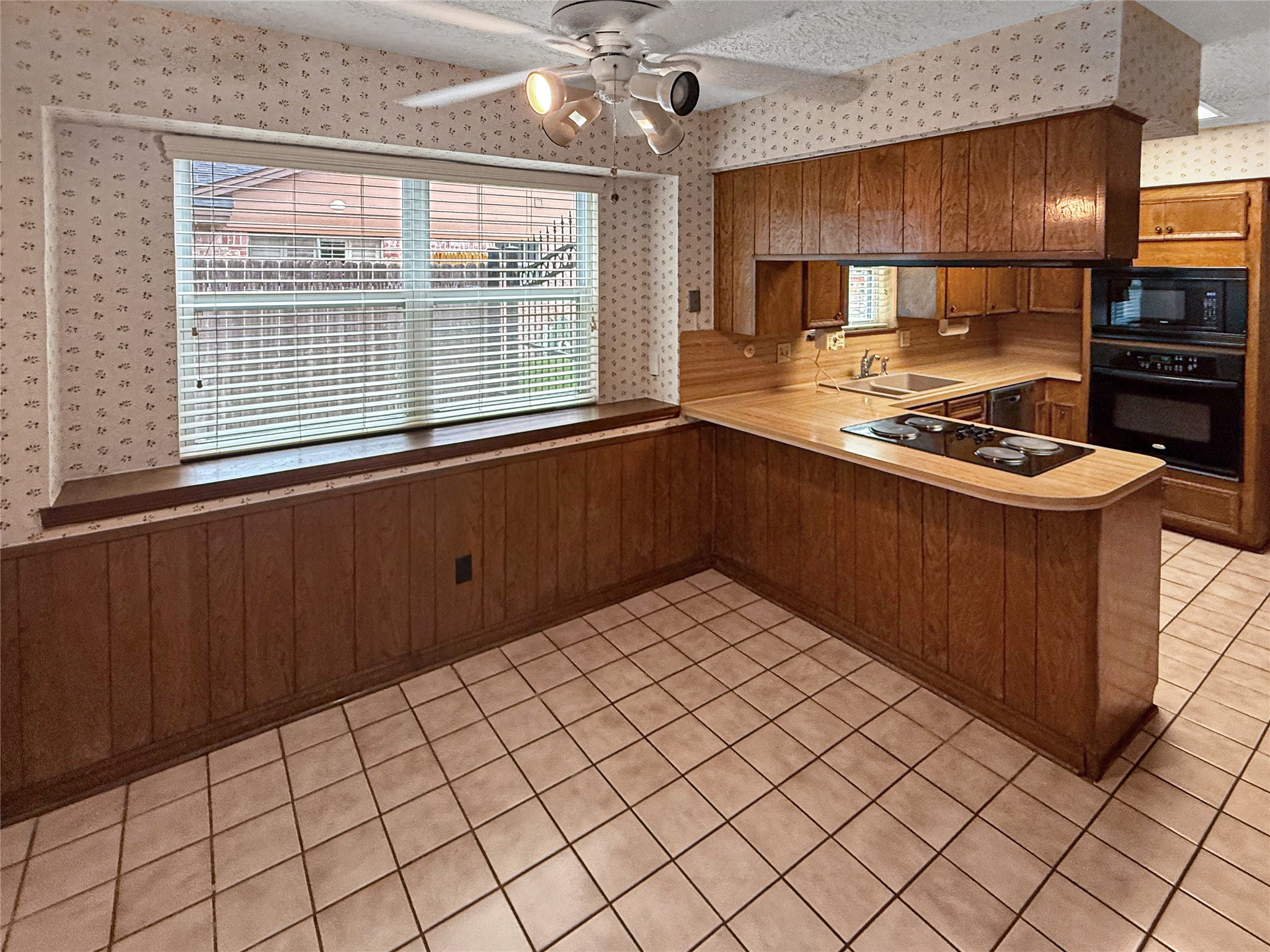 11639 Chuckson Drive Property Photo 38