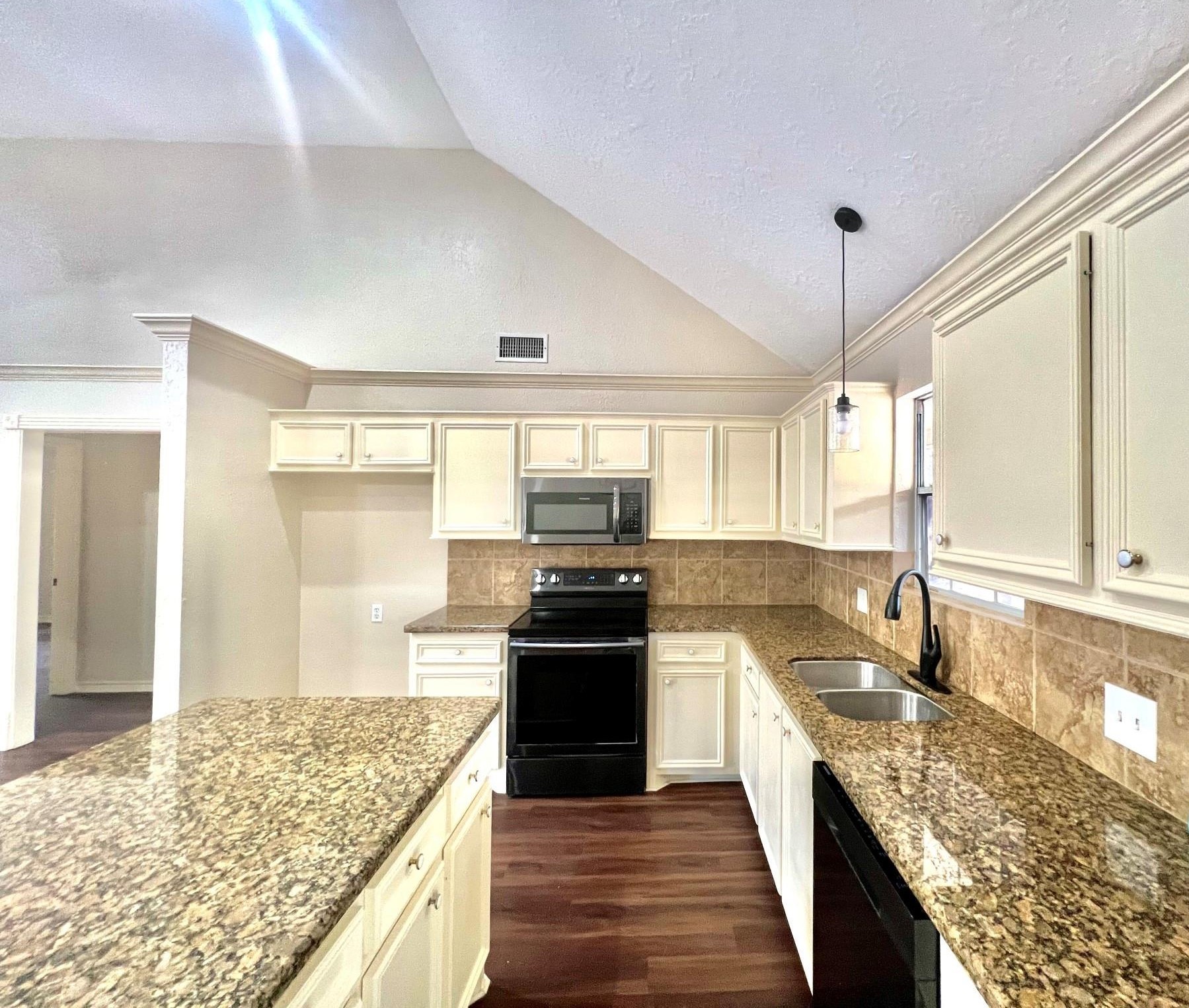 14385 Old Humble Pipeline Road Property Photo 1