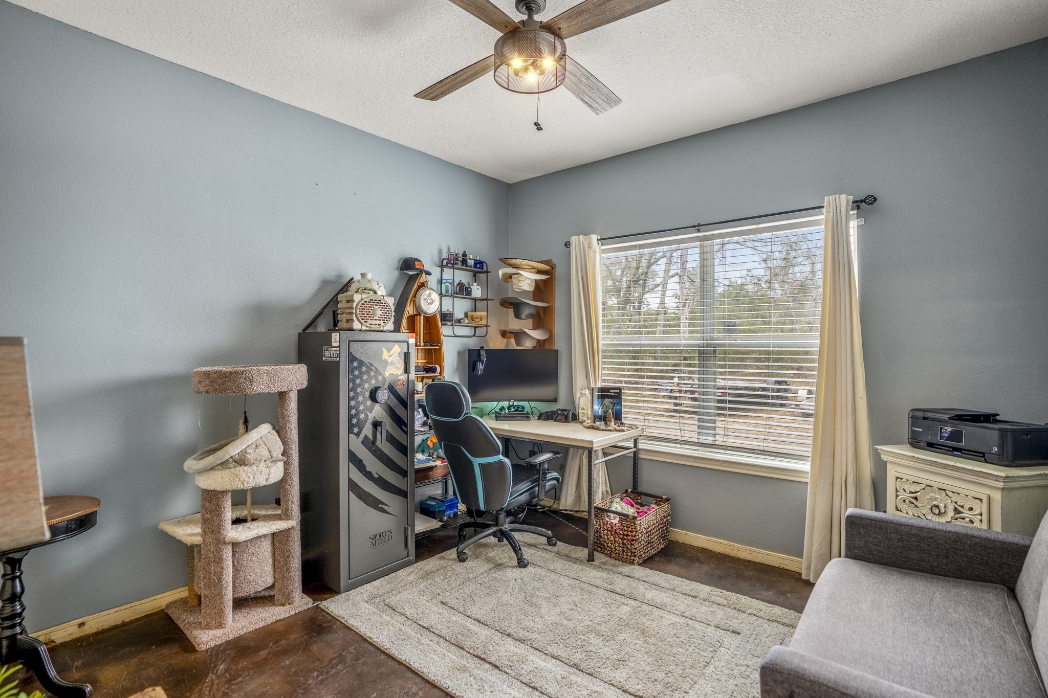 24628 Leitrim Street Property Photo 23