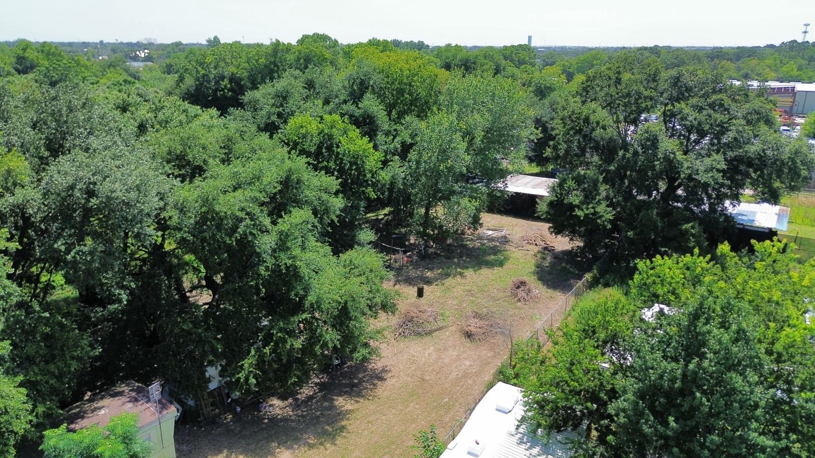 13043 Ann Louise Road Property Photo 1