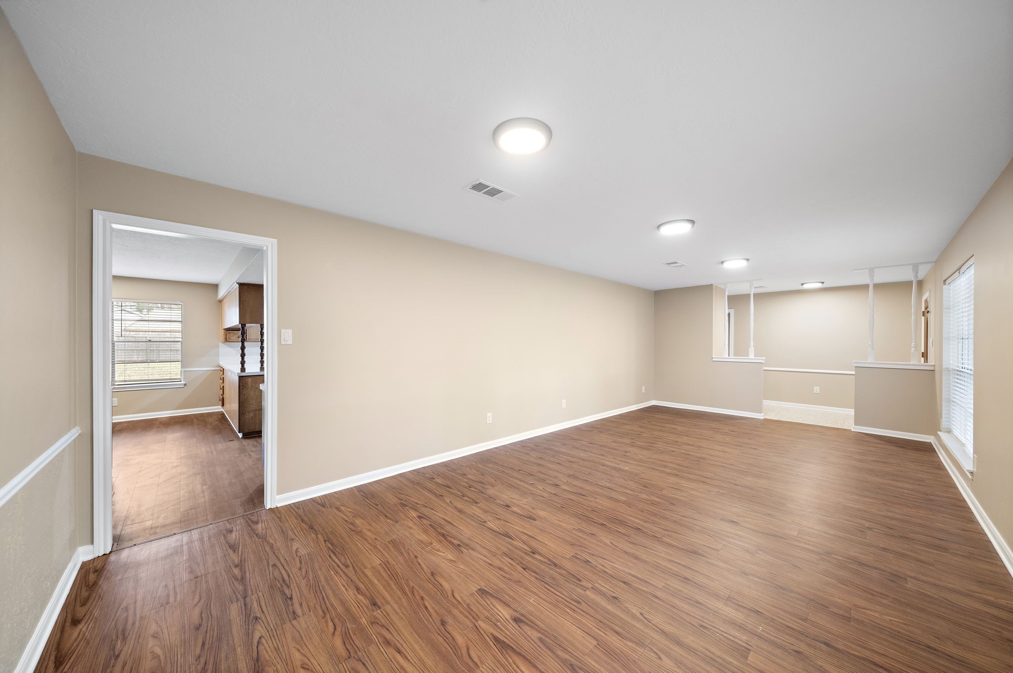 1104 Hillcrest Drive Property Photo 2
