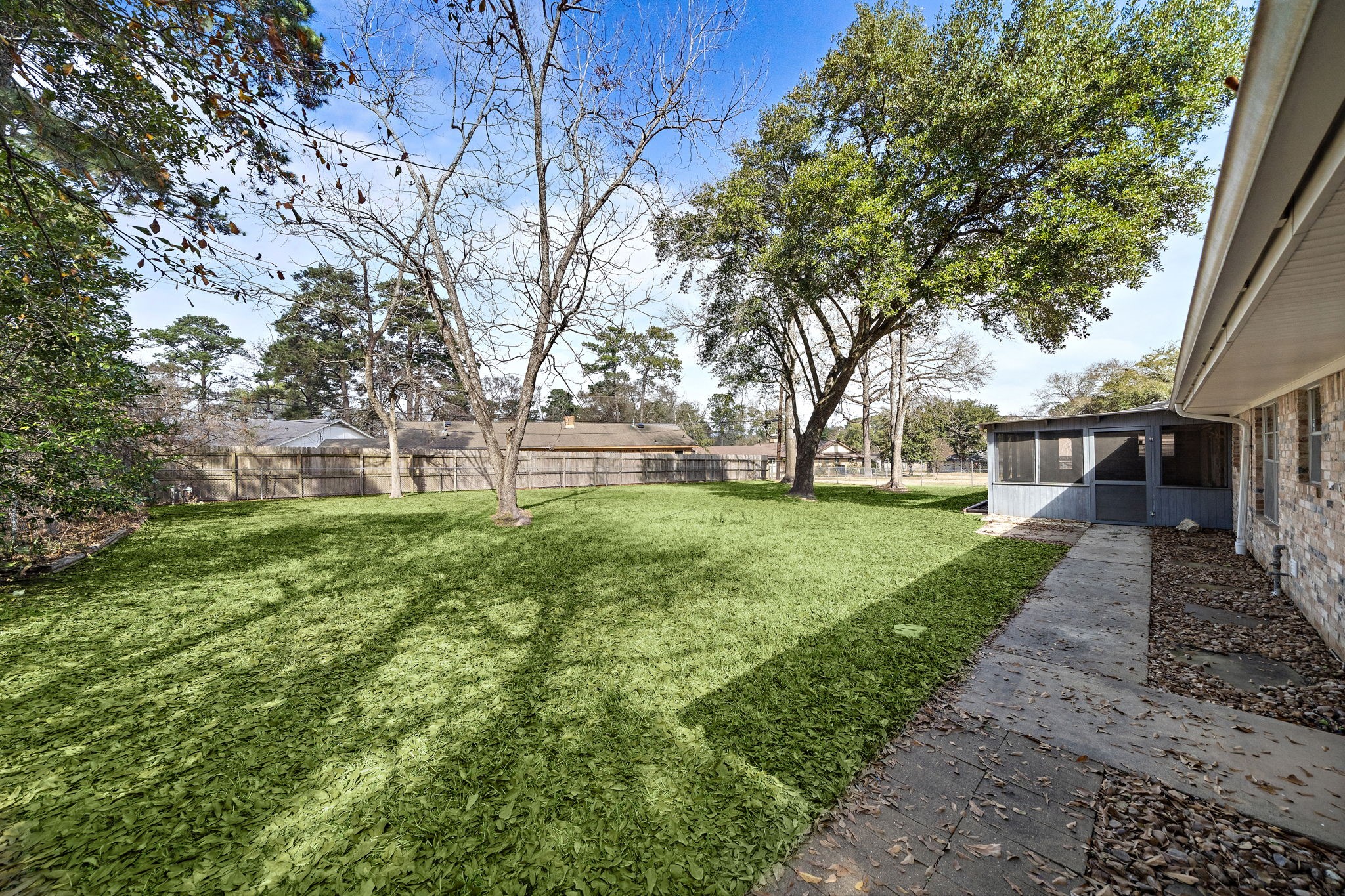 1104 Hillcrest Drive Property Photo 16
