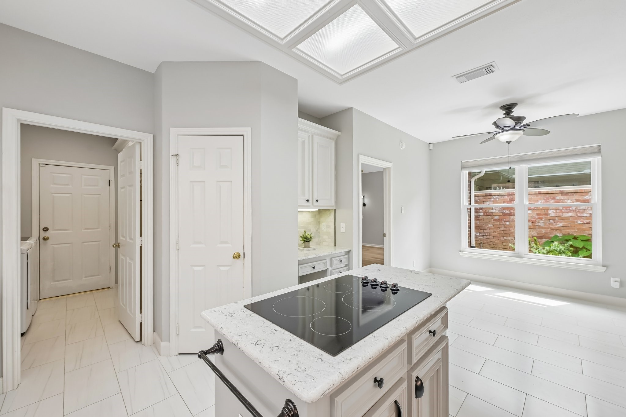 6807 Tournament Drive Property Photo 14