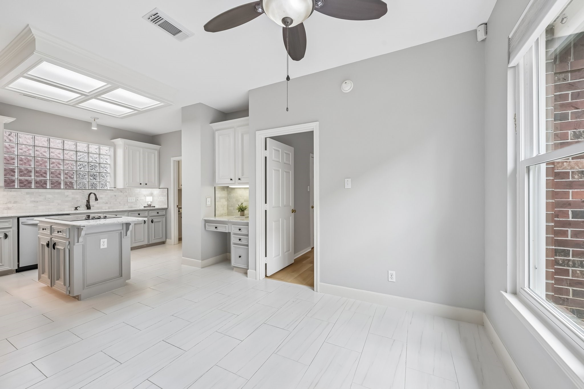 6807 Tournament Drive Property Photo 17