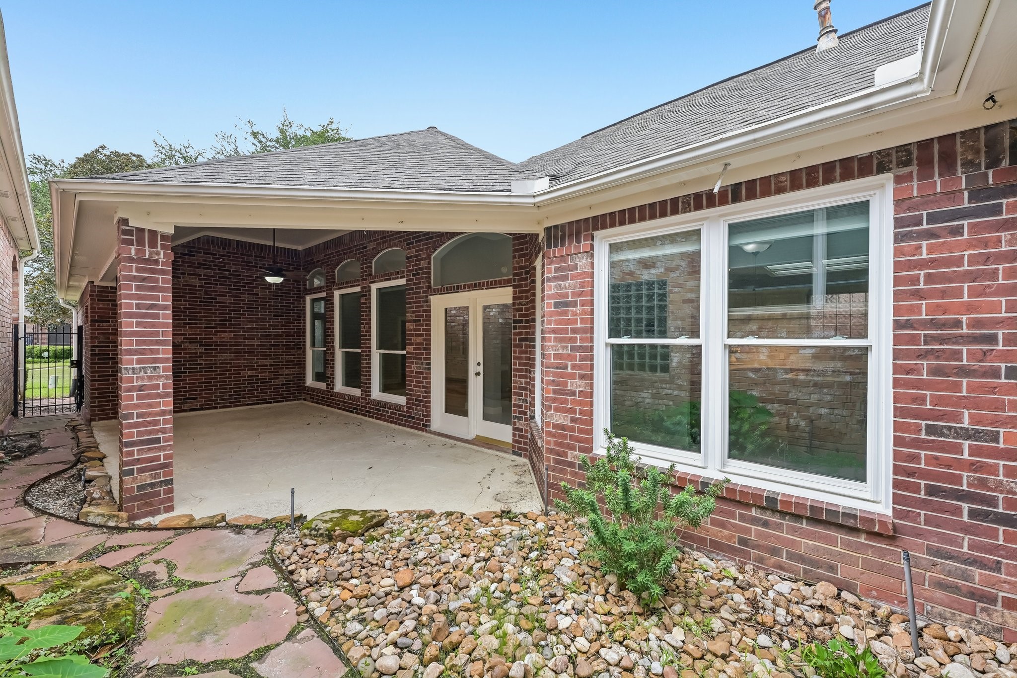 6807 Tournament Drive Property Photo 35