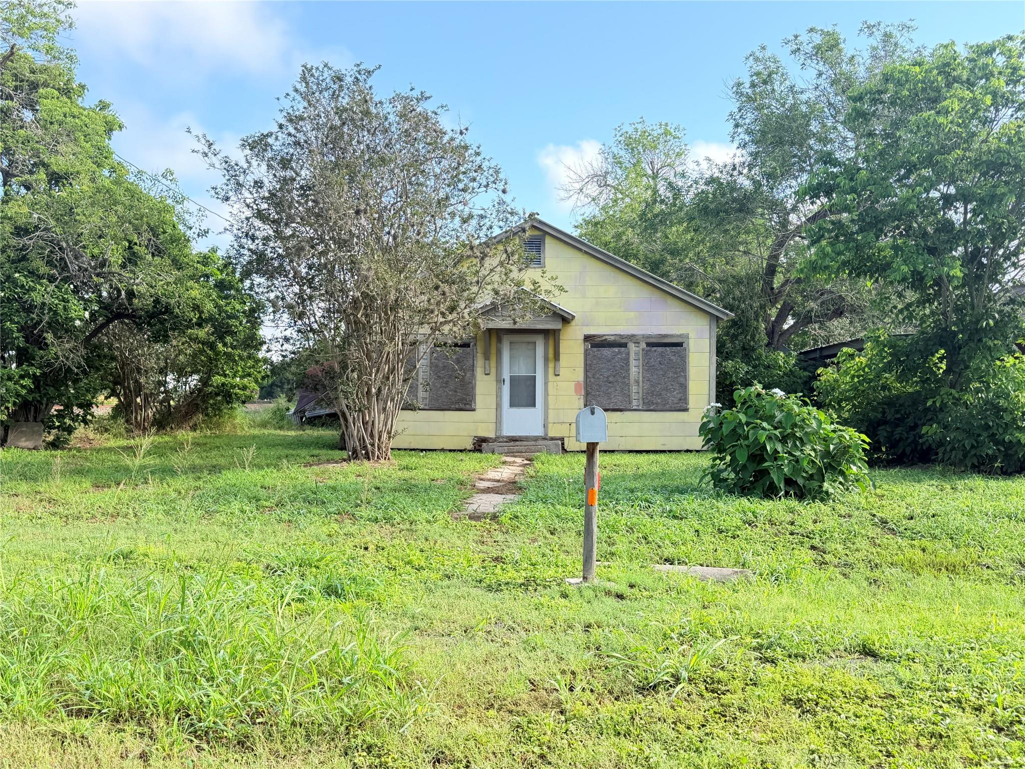 401 E Ward Street, Refugio Tx 78377 Property Photo 1
