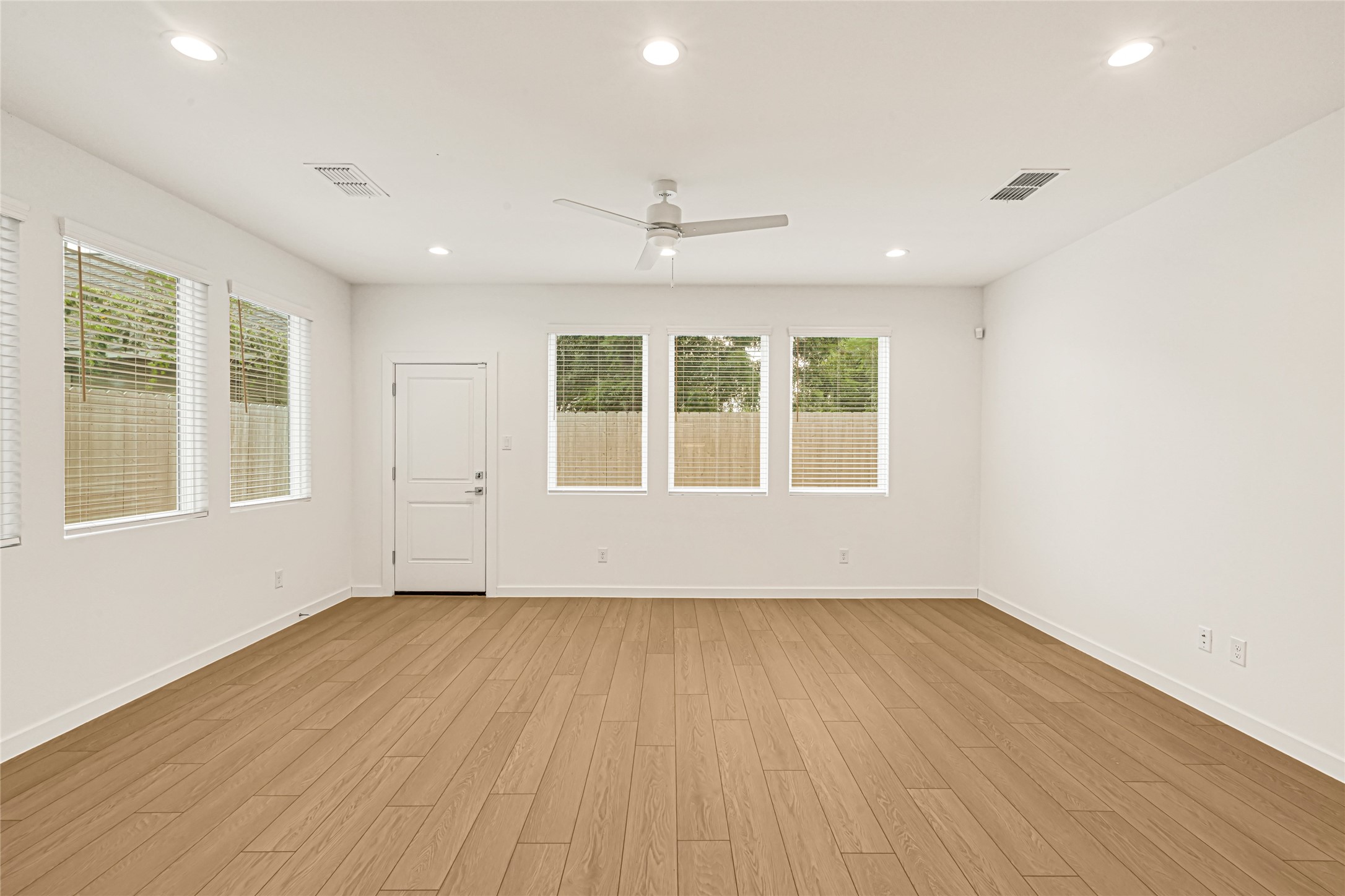 3225 Dennis Street Property Photo 6