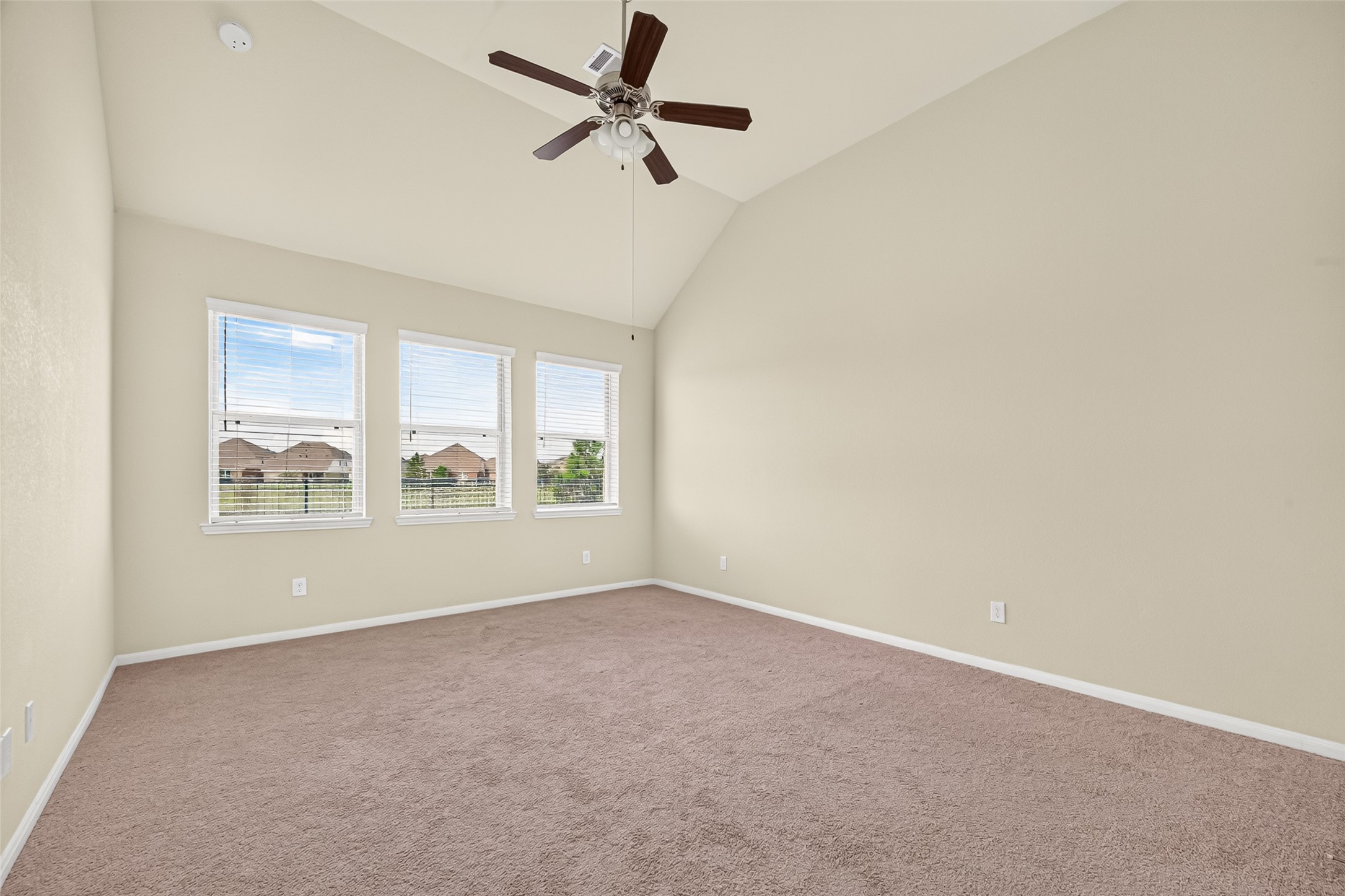 4403 Silvergrass Lane Property Photo 23