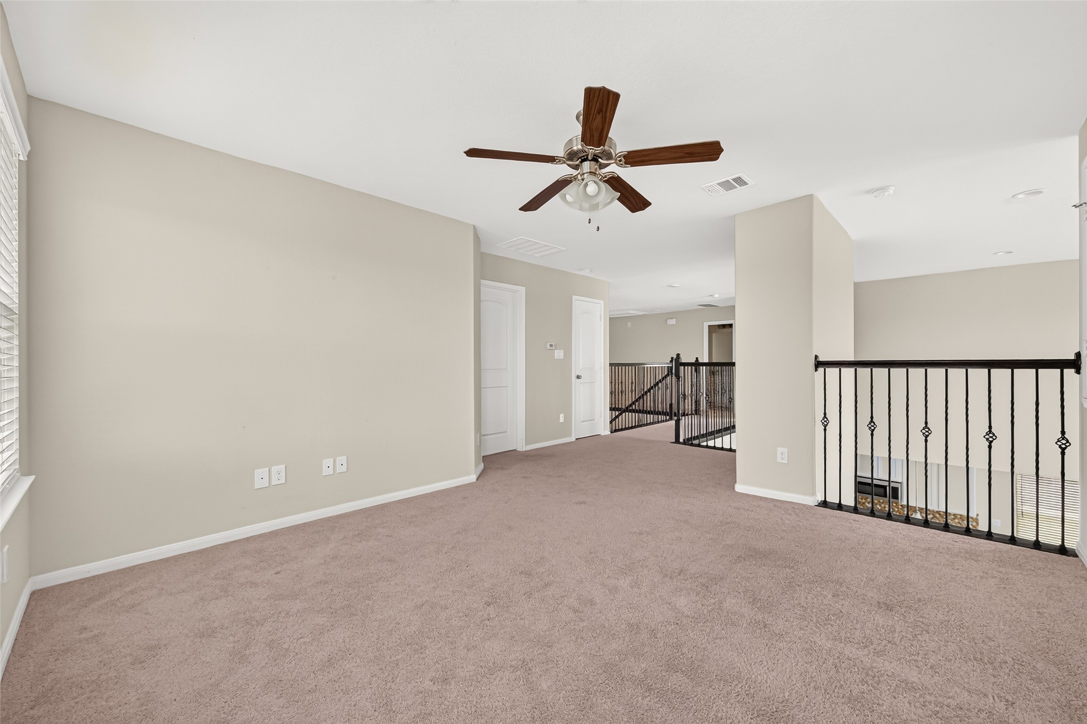 4403 Silvergrass Lane Property Photo 38