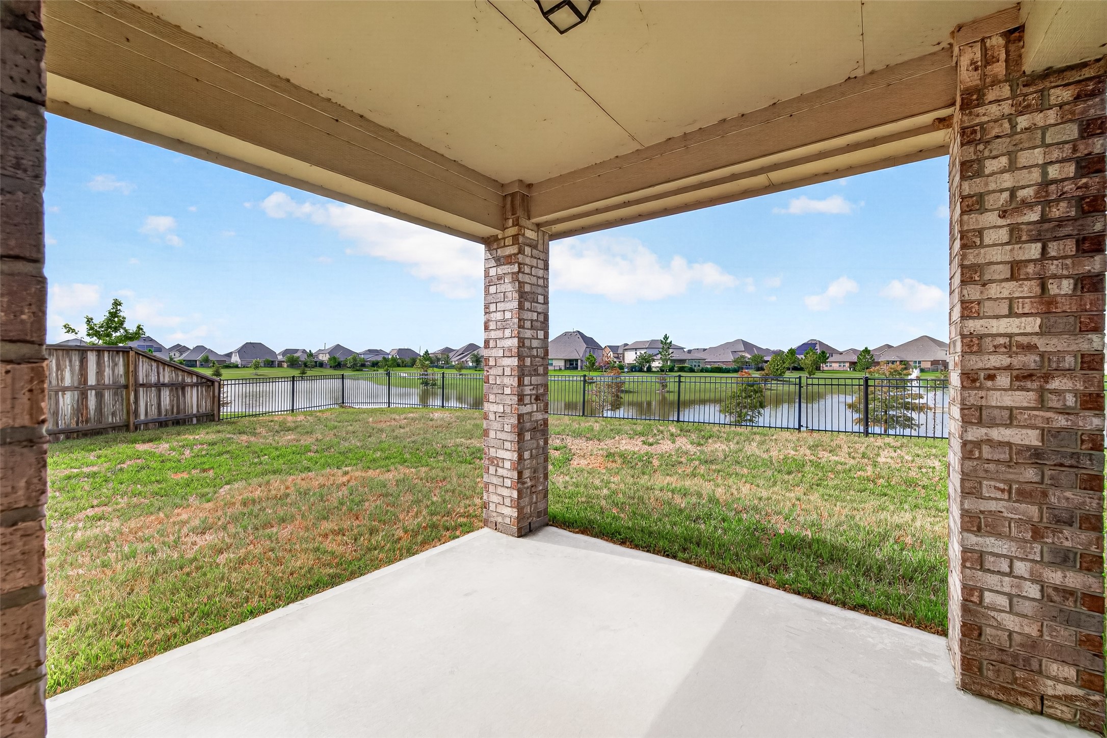 4403 Silvergrass Lane Property Photo 42