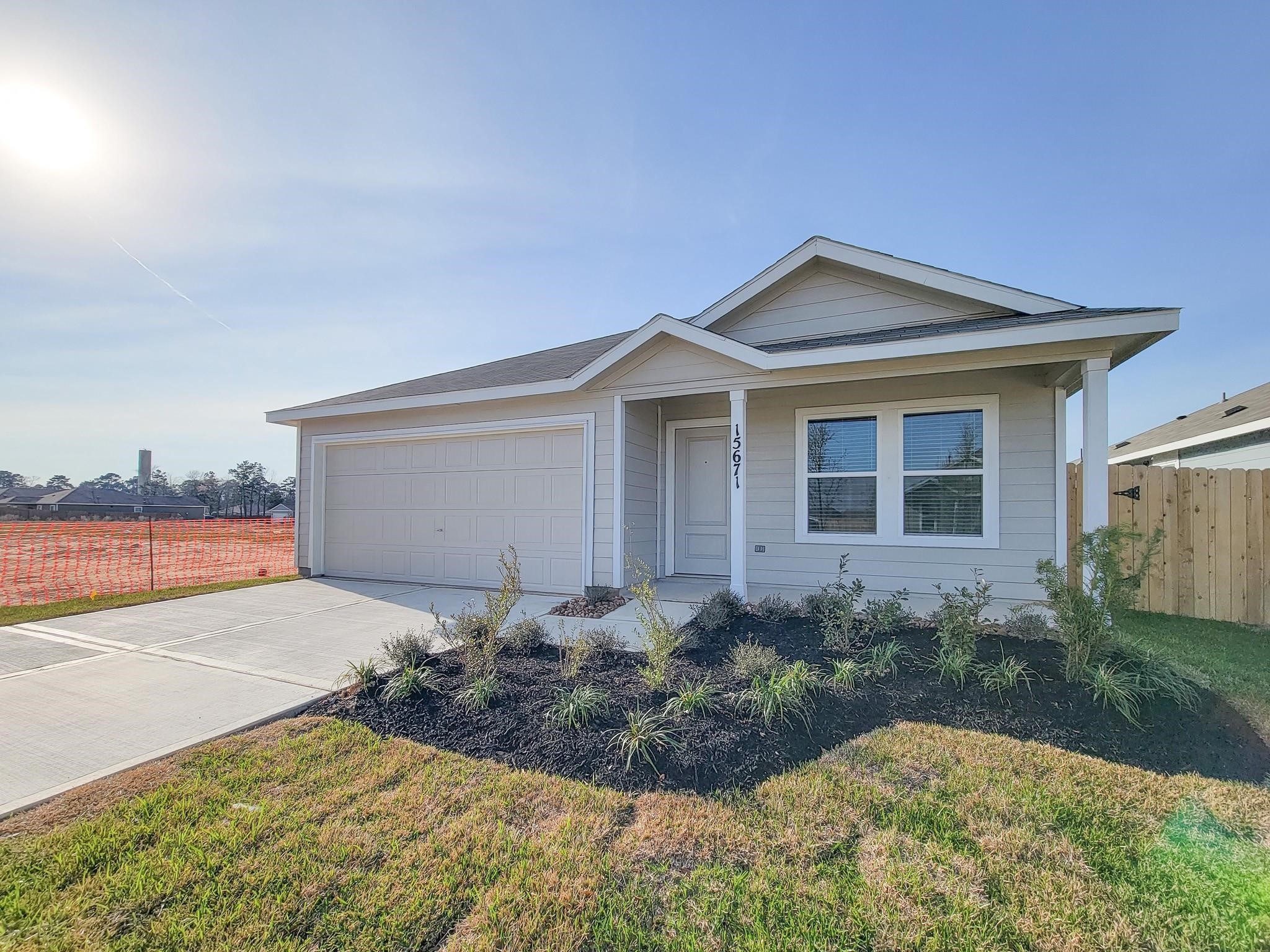 15671 Plum Brook Drive Property Photo 2