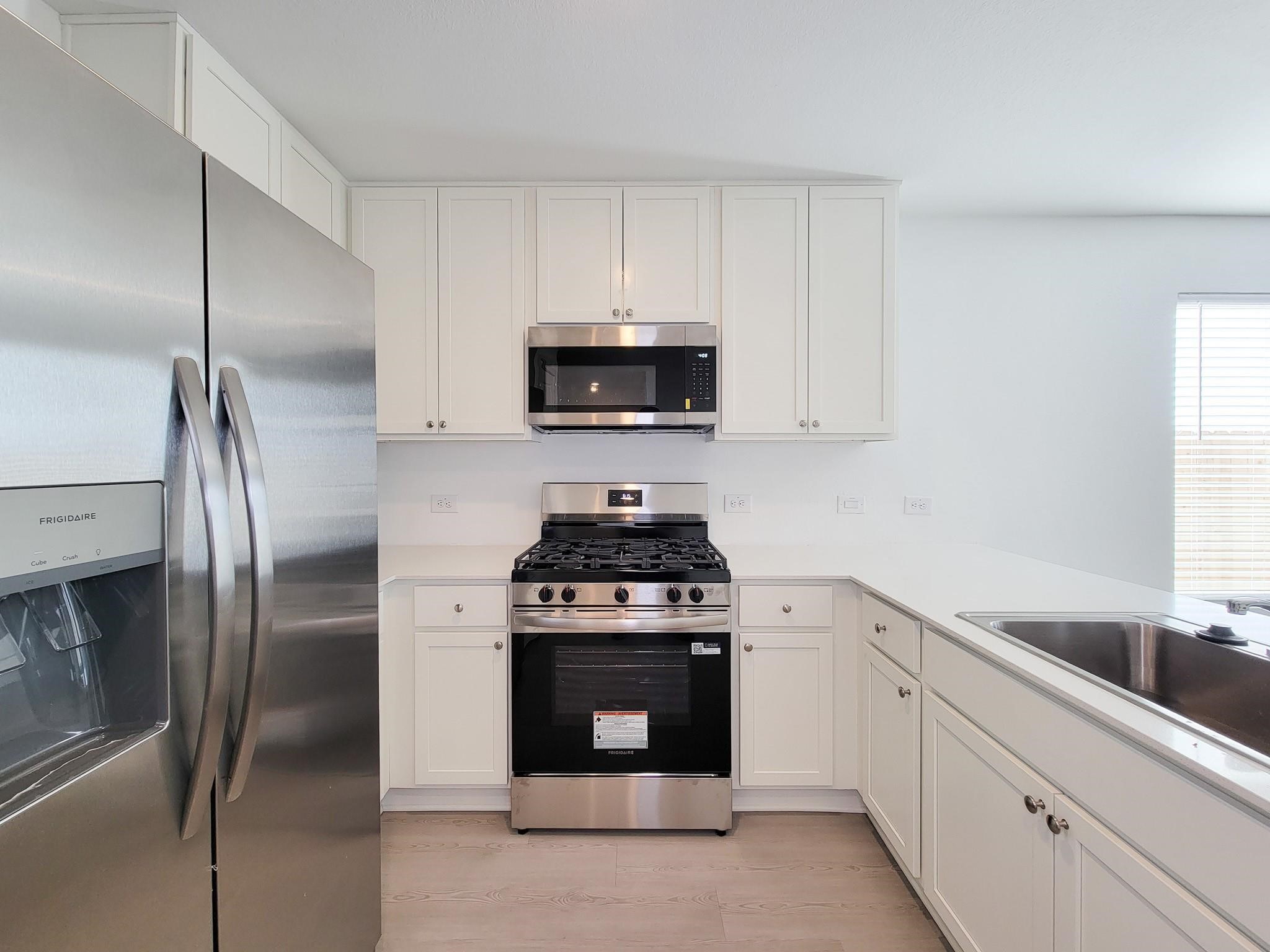 15671 Plum Brook Drive Property Photo 16