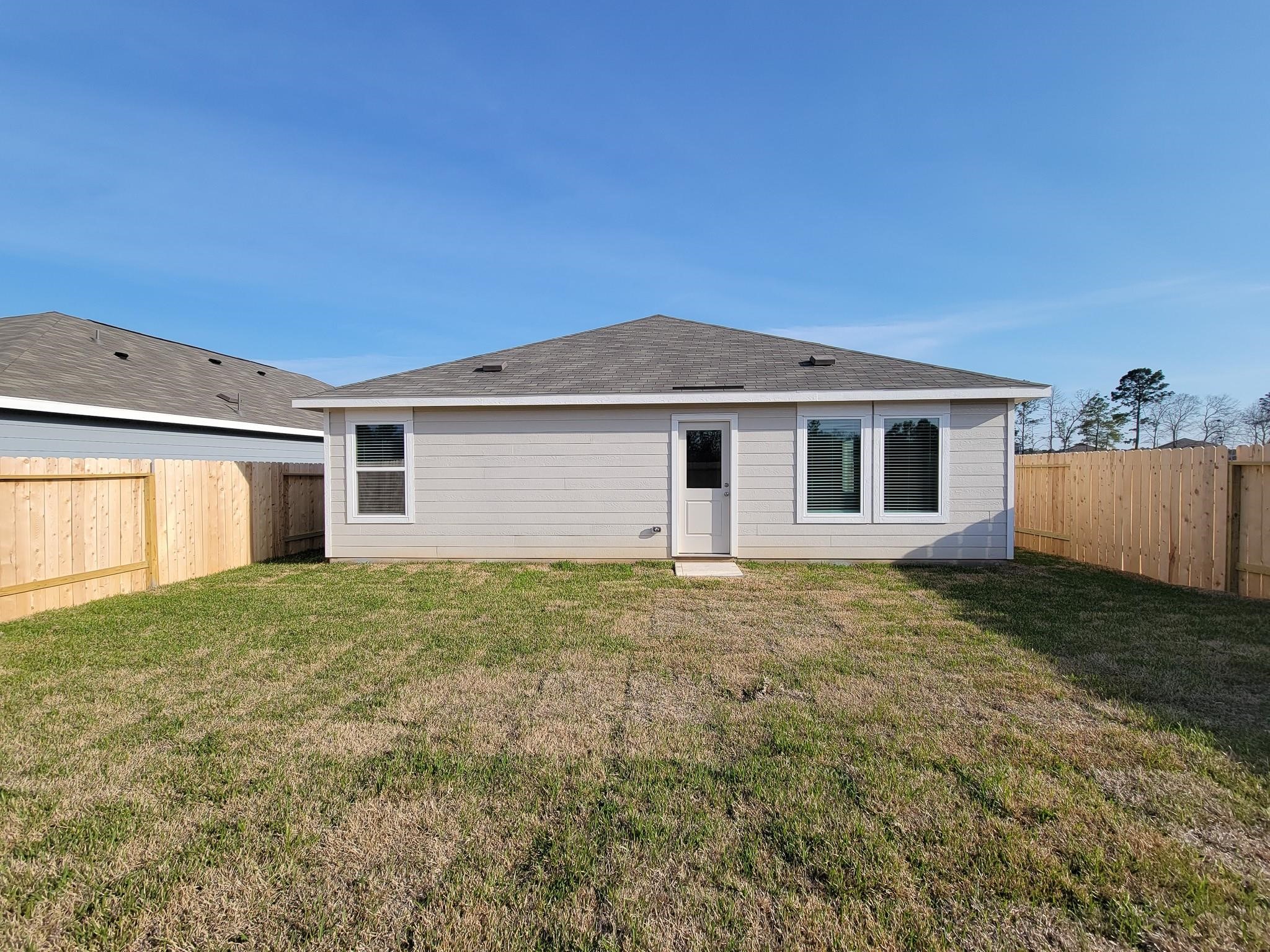 15671 Plum Brook Drive Property Photo 37