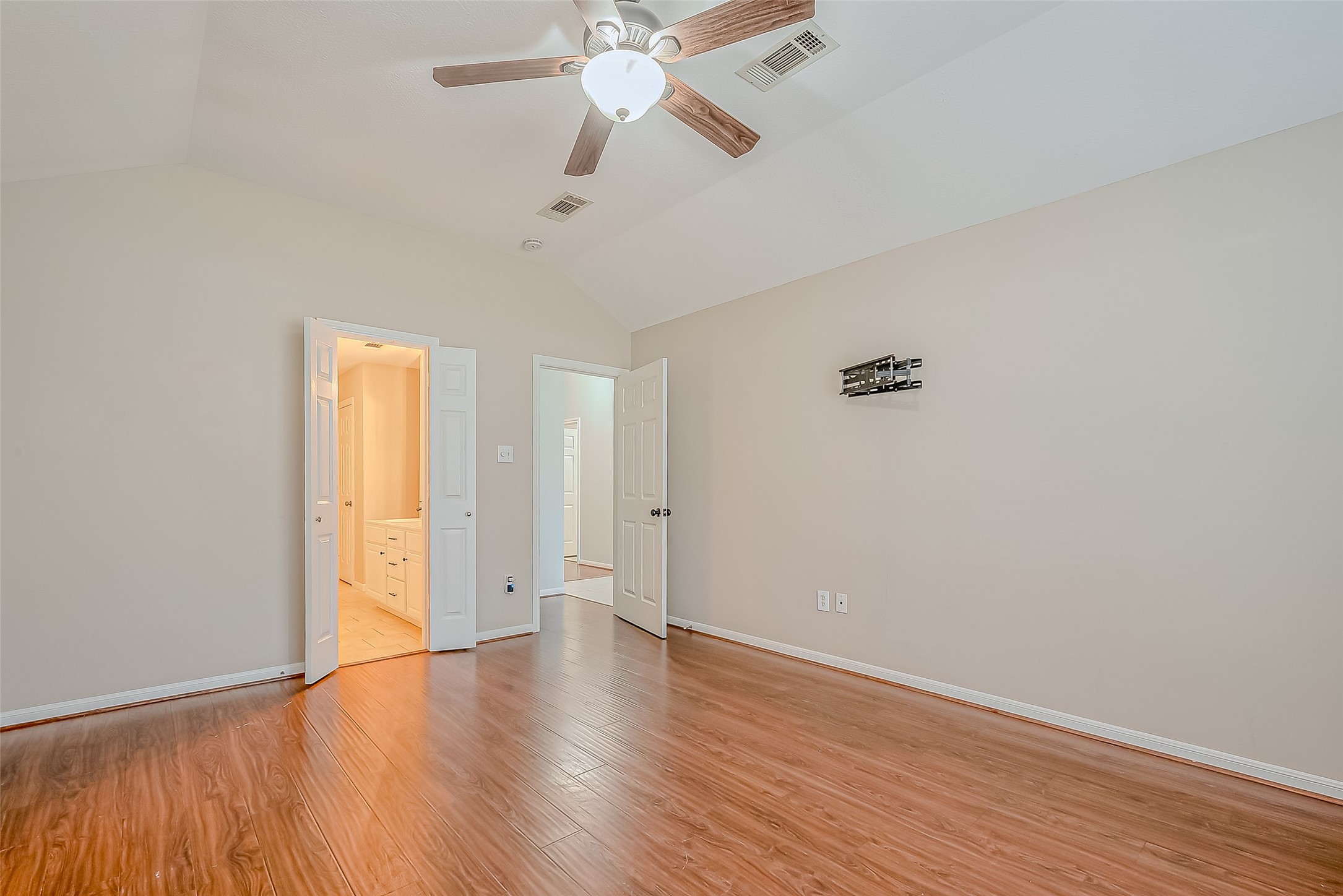 7135 Woodland Oaks Property Photo 27
