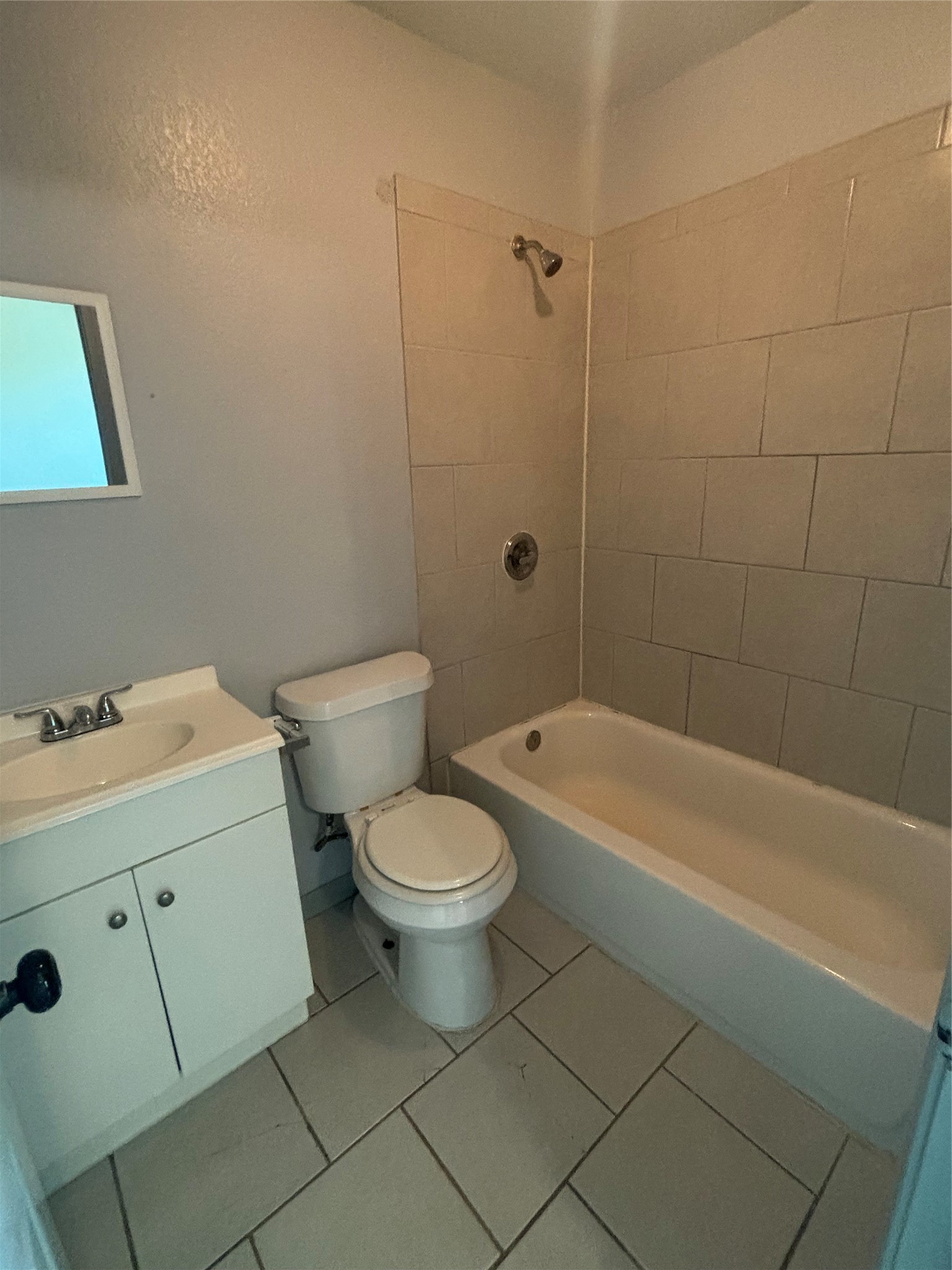115 N Carolina Street B Property Photo 9