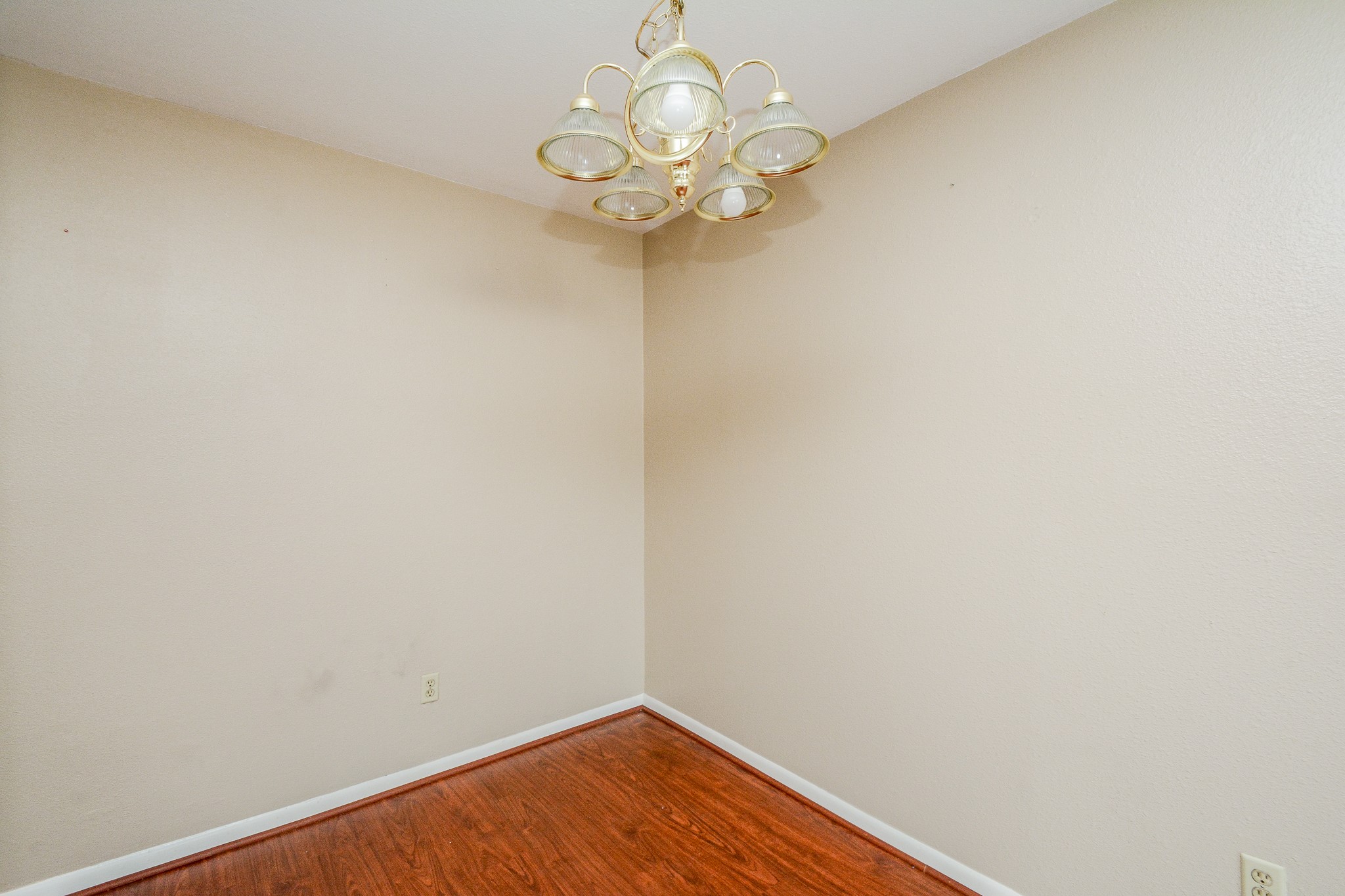 8519 Hearth Boulevard 26 Property Photo 12