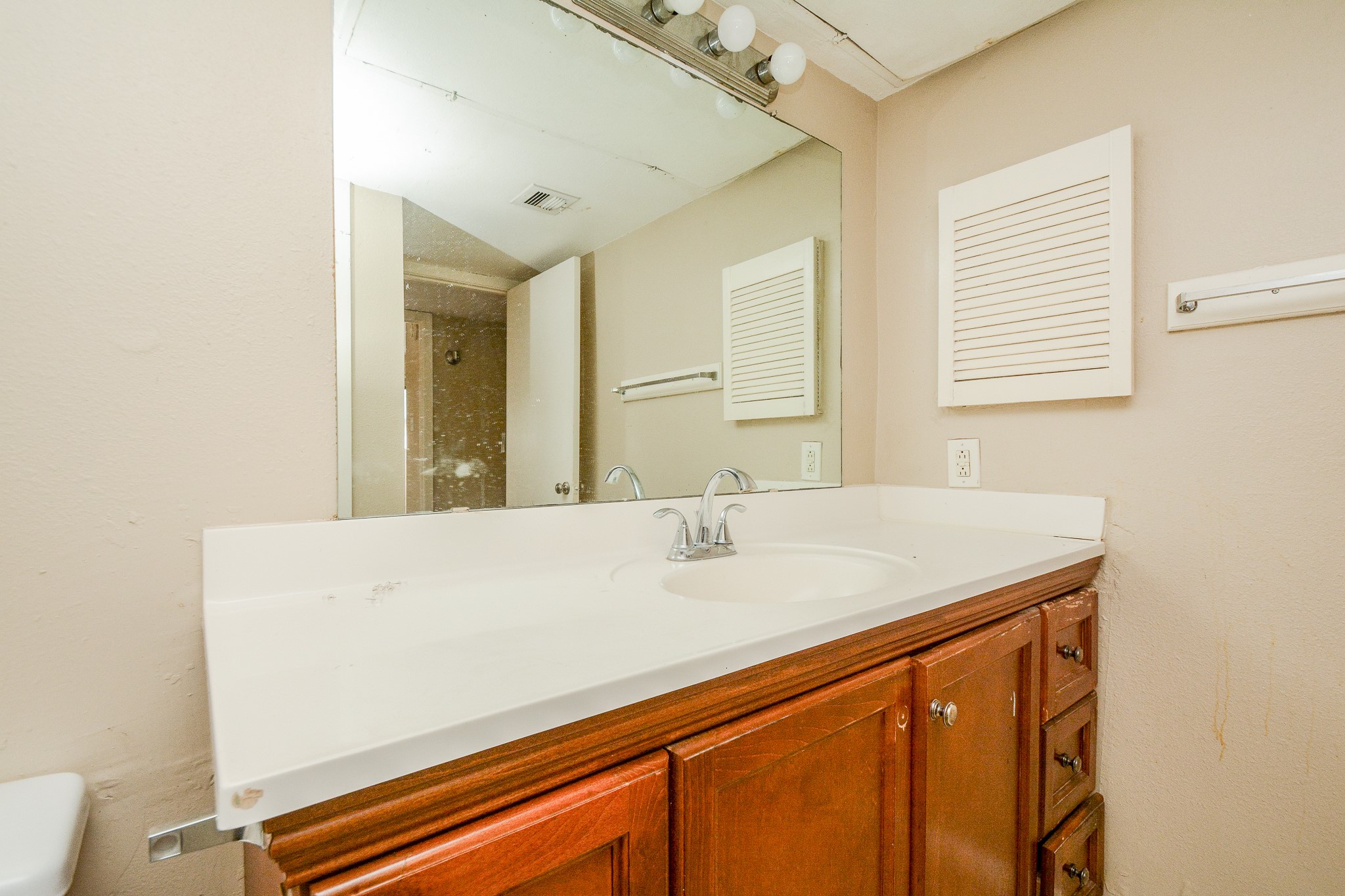 8519 Hearth Boulevard 26 Property Photo 19