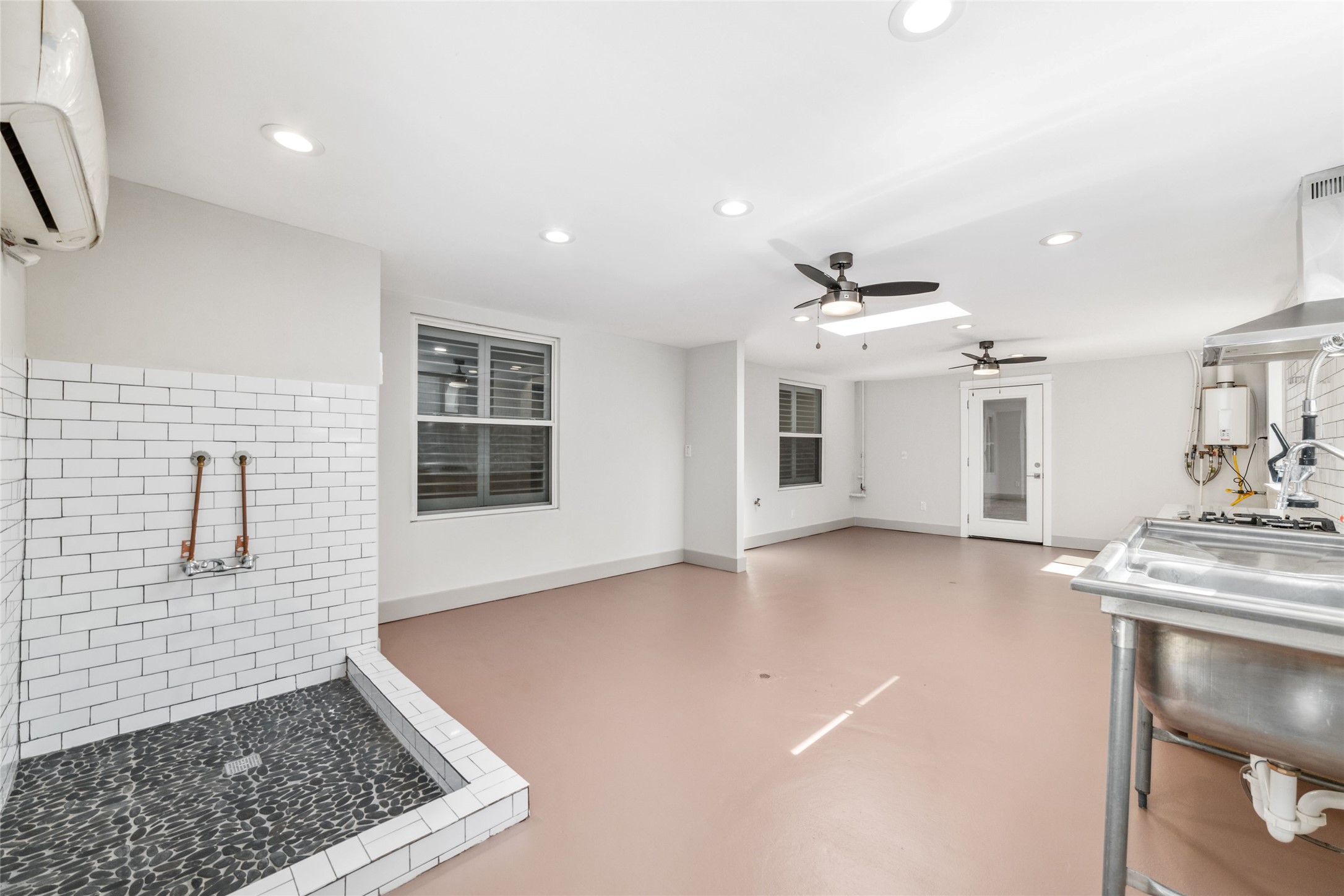 9400 Spring Branch Drive Property Photo 35