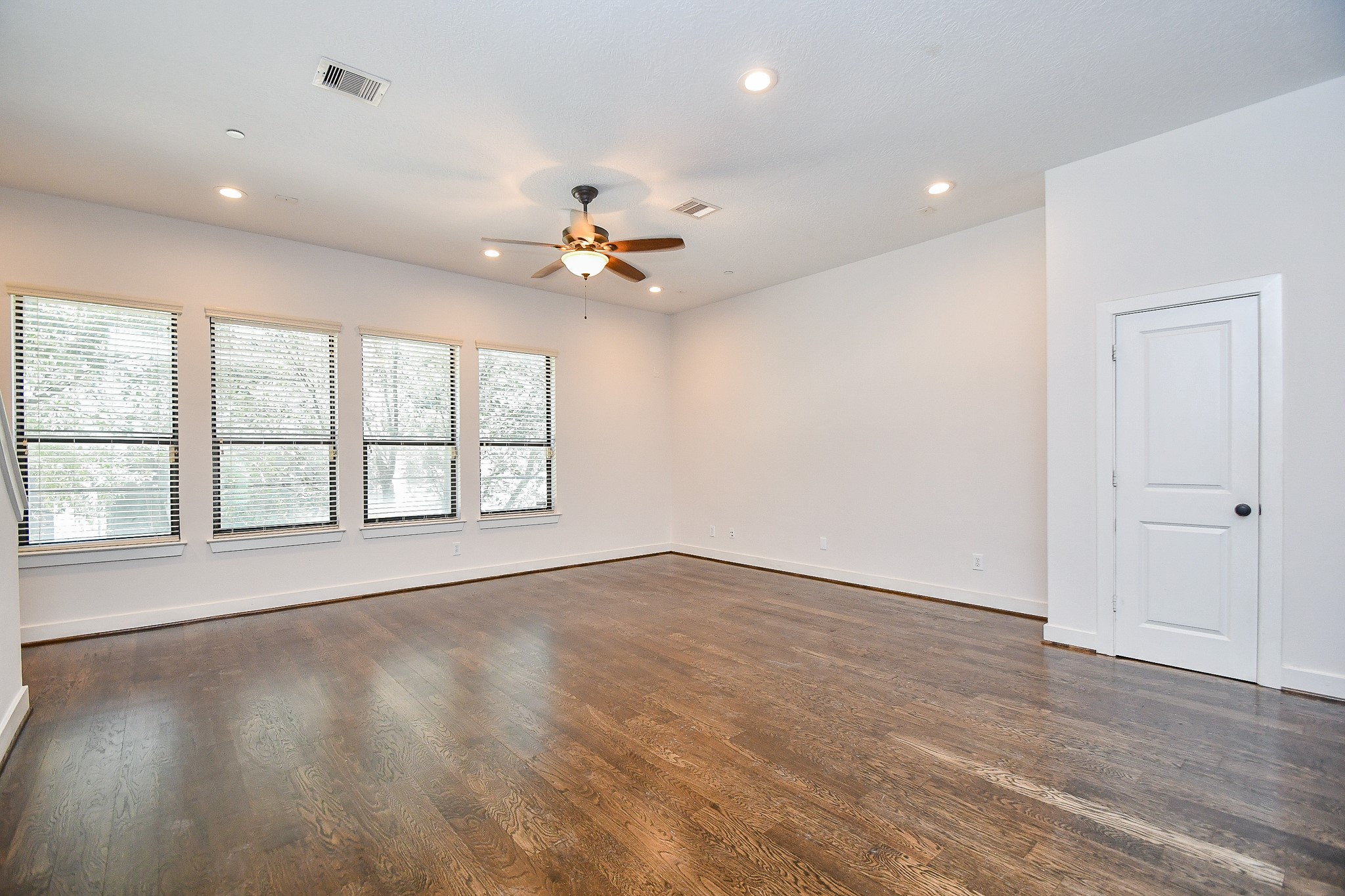 2422 Navigation Boulevard A Property Photo 10