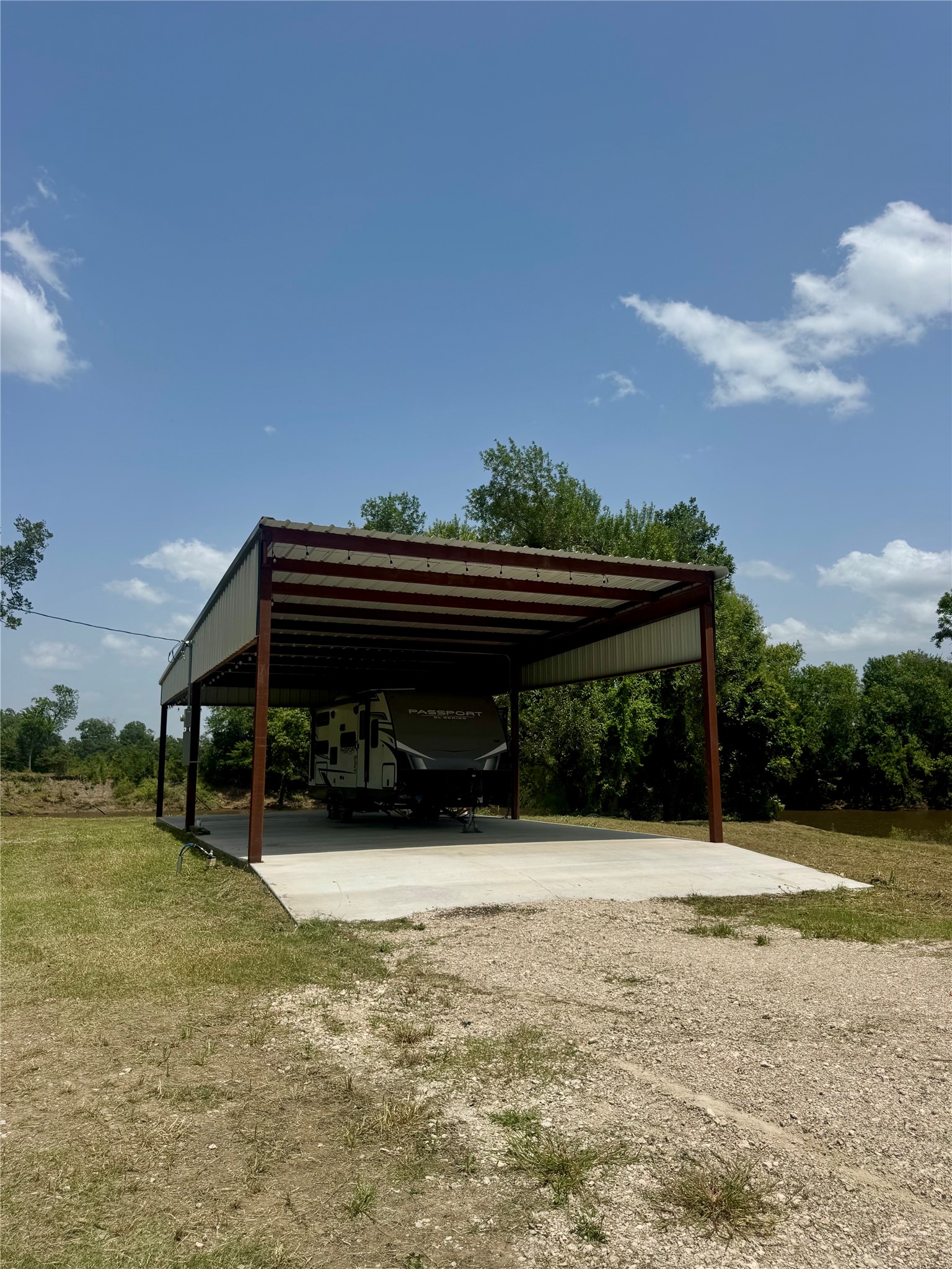 17653 River Road Property Photo 13