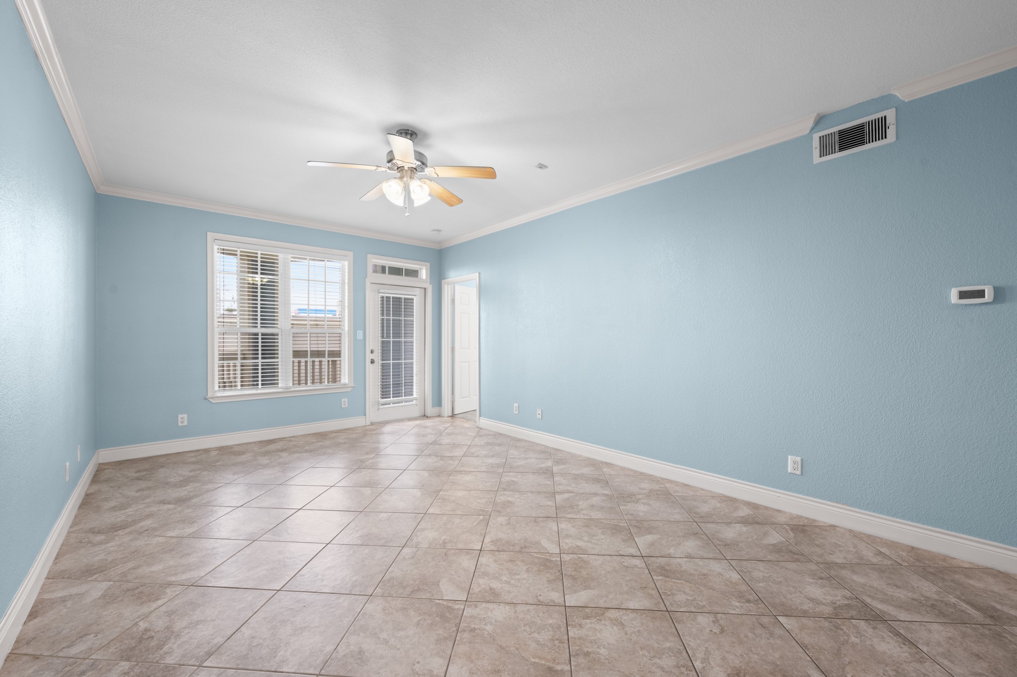7000 Seawall Boulevard 126 Property Photo 3