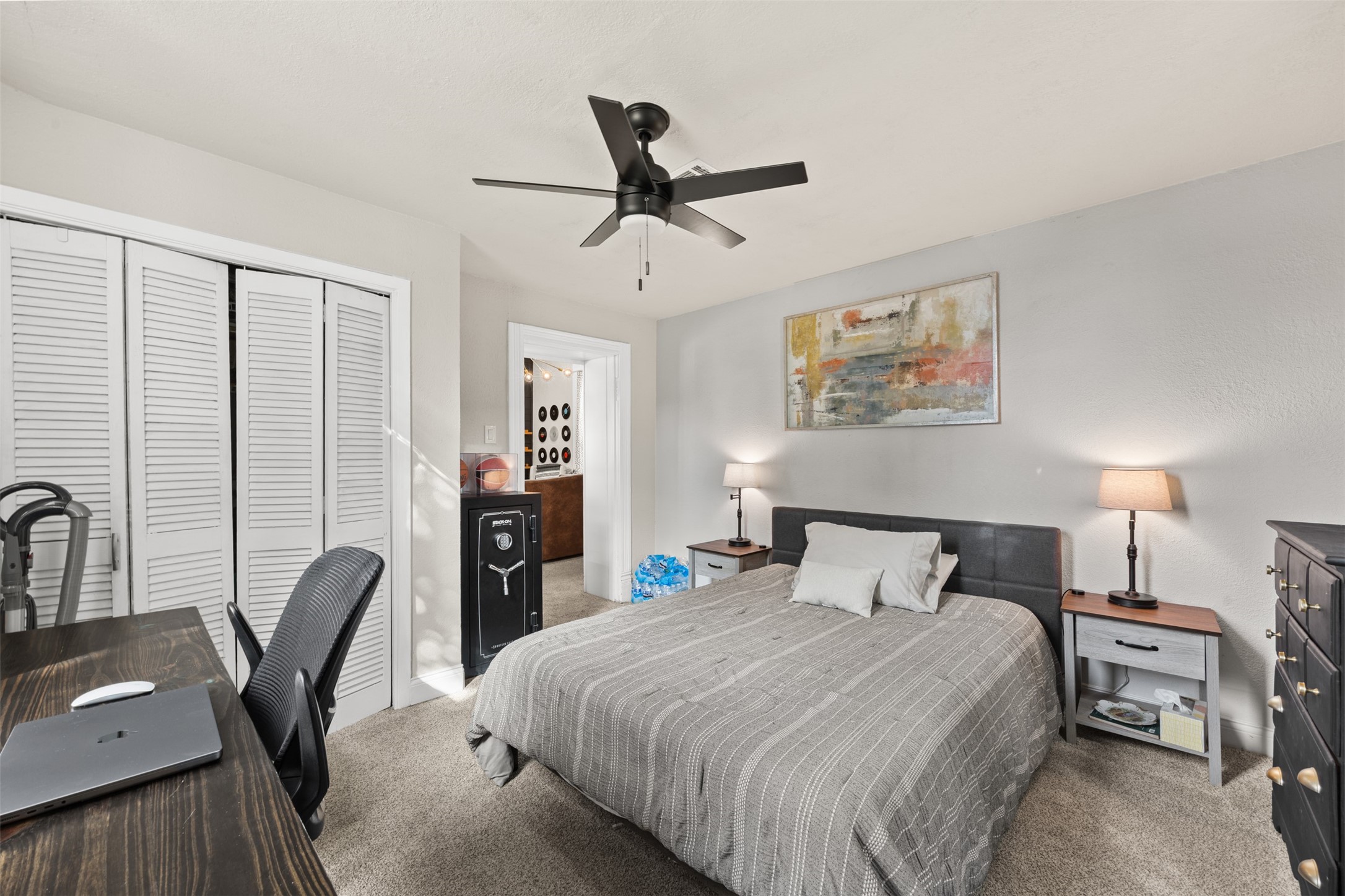 521 N Jenkins Street Property Photo 6