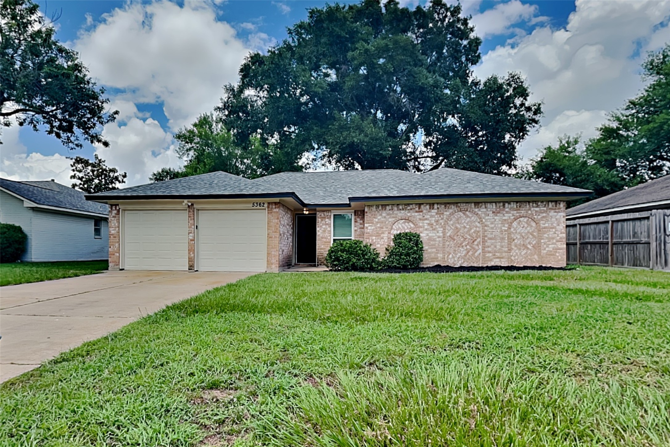 5362 Marian Street Property Photo 1