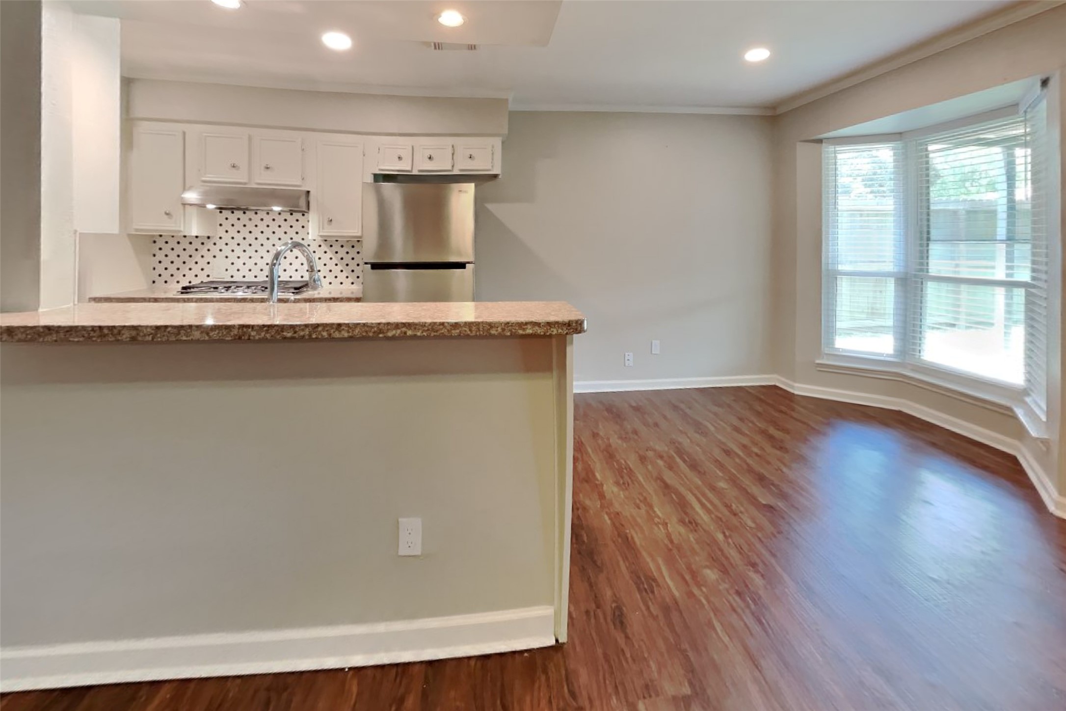 5362 Marian Street Property Photo 5