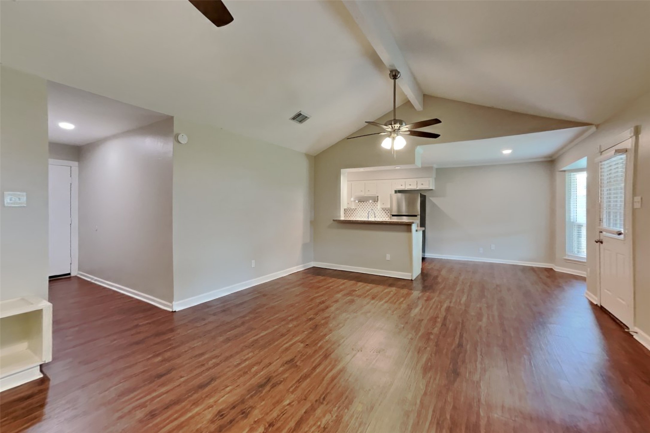 5362 Marian Street Property Photo 6