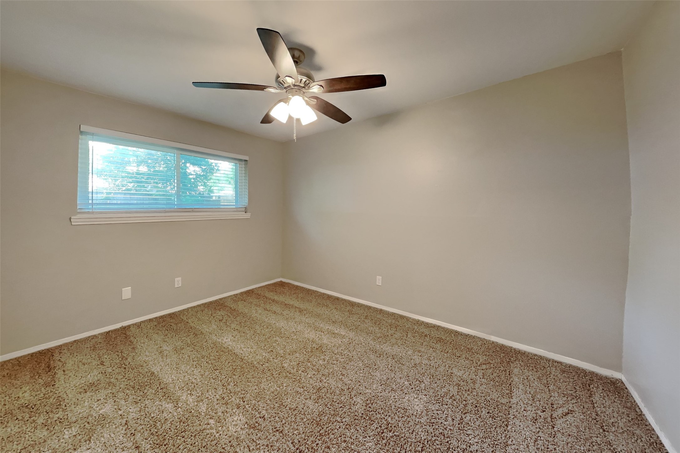 5362 Marian Street Property Photo 12
