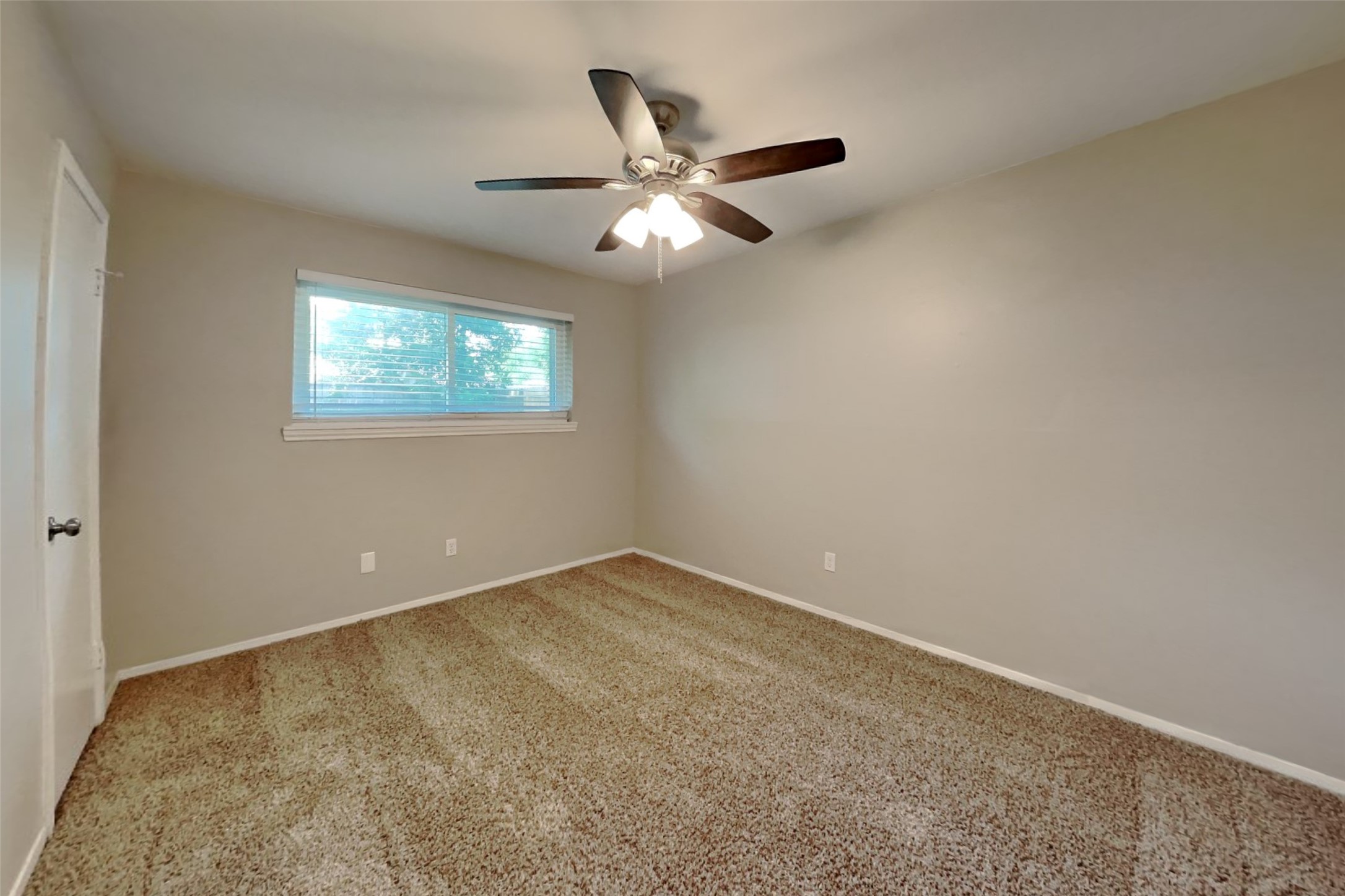 5362 Marian Street Property Photo 13